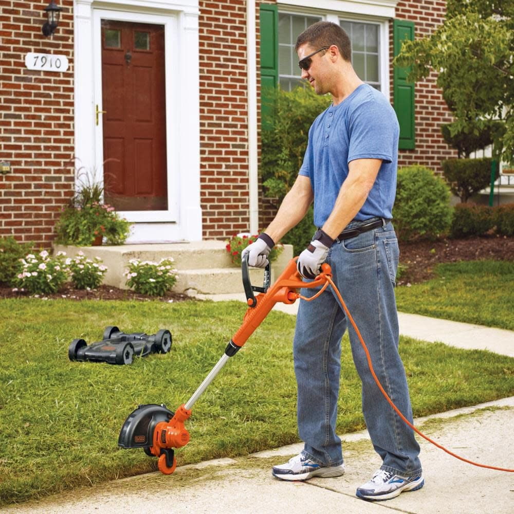 BLACK+DECKER 3-in-1 String Trimmer/Edger & Lawn Mower, 6.5-Amp, 12-Inch, Corded, (MTE912) - Image 4