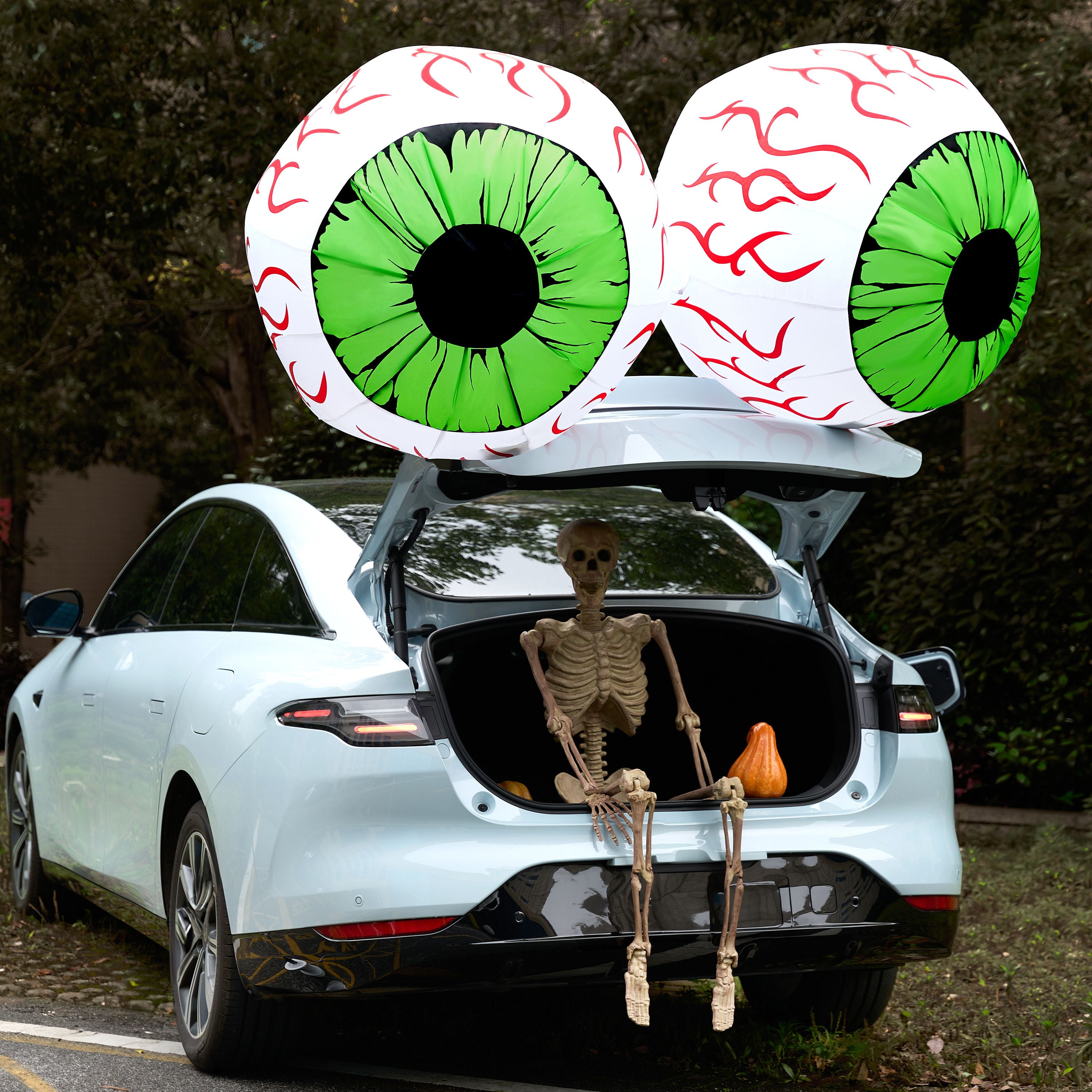 Joyfy 2 Pack Halloween Inflatable Eyes Decoration with Build-in LEDs,3 ft Blow Ups Green Eyes for Yard,Halloween Decor Outdoor with LEDs Party Supplies Blow up Decoration - Image 5