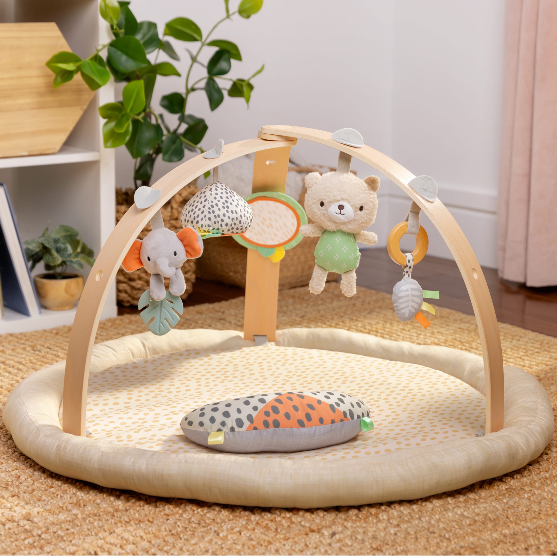Ingenuity Every Season Plush Lambswool Baby Play Gym and Play Mat, 0+ Months - Natural - Image 8