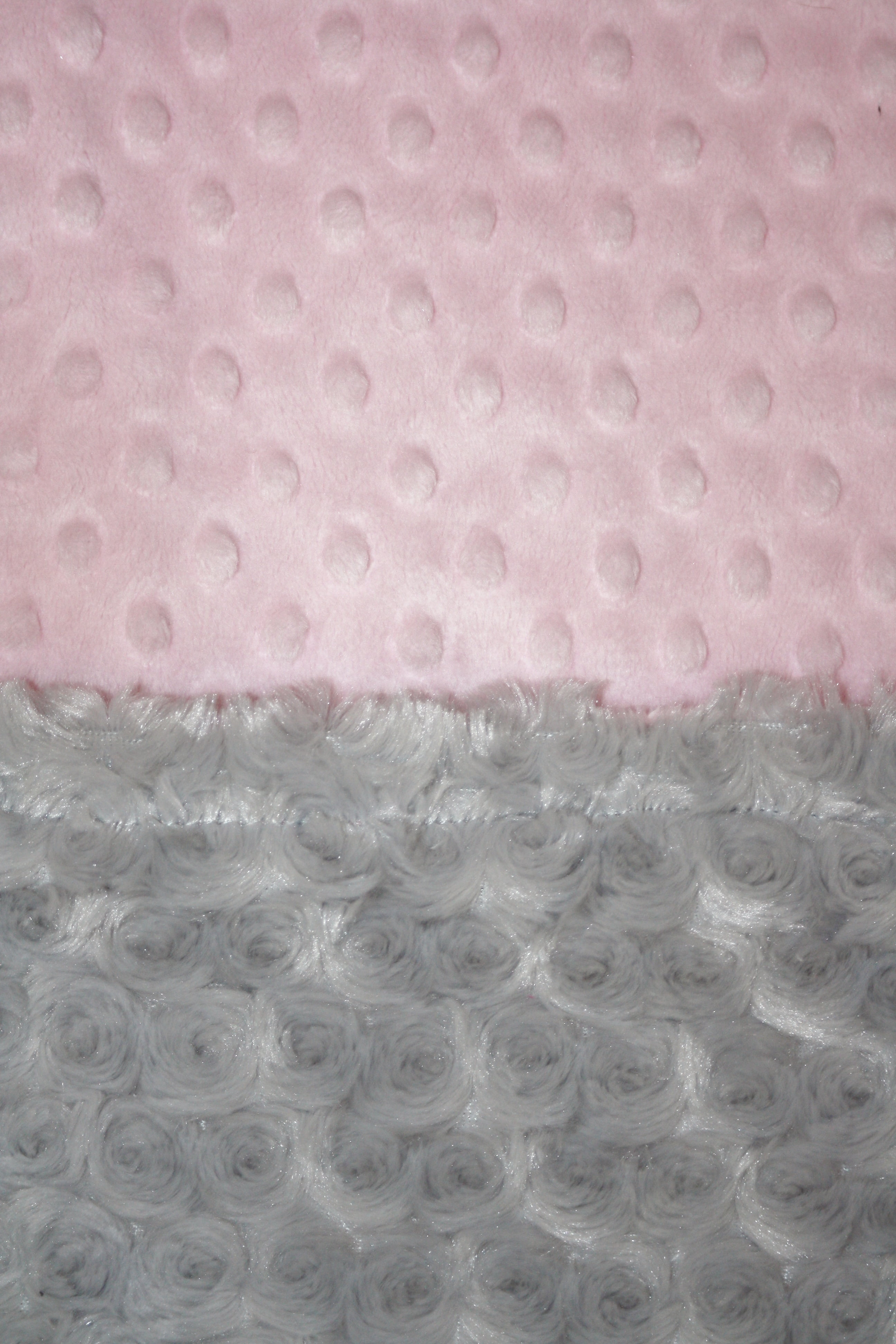 Lil Cub Hub 2BSPDSR-M Raccoon Minky Blanket - Pink Dot with Silver Rosebud Swirl - Image 2