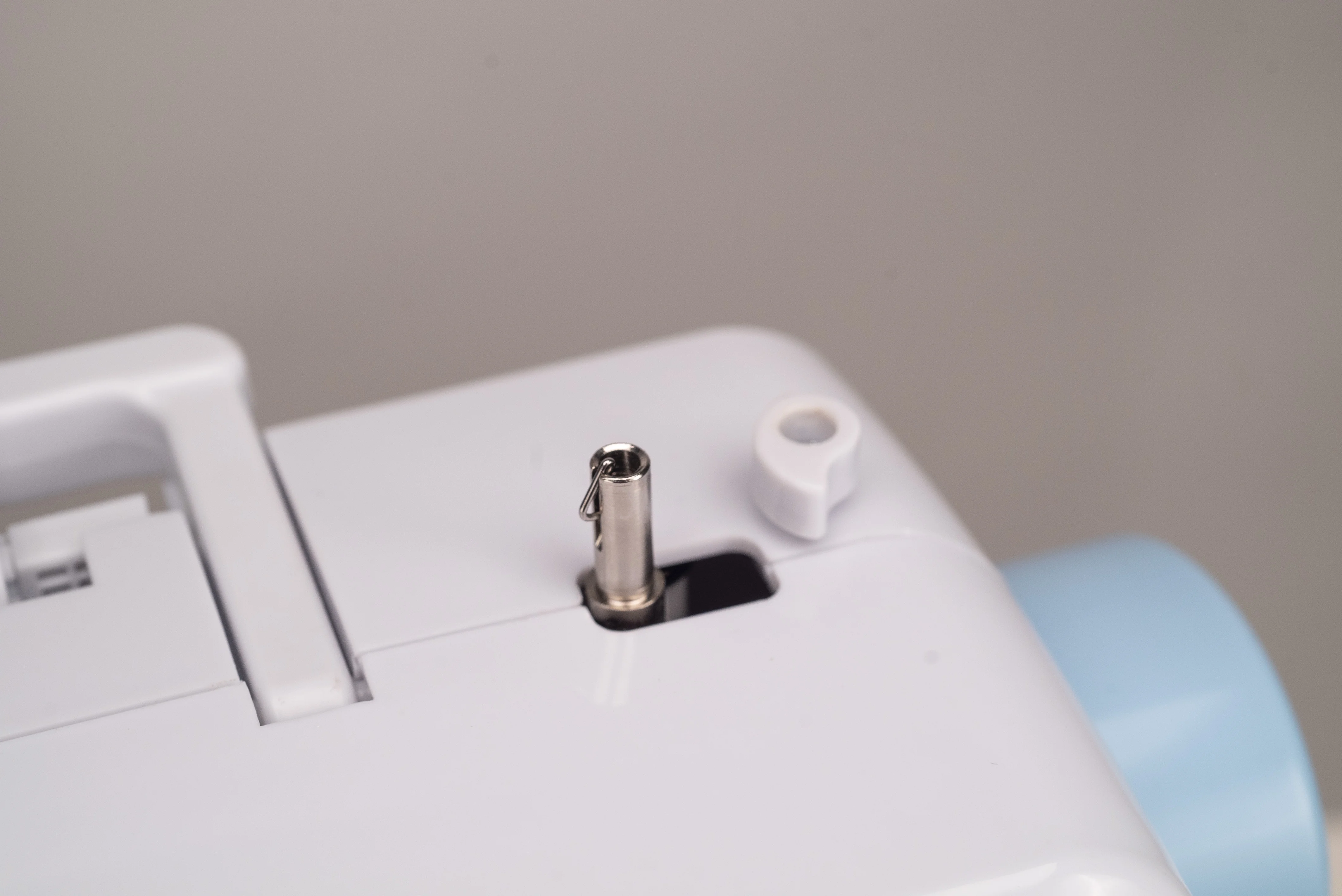 Michley SS-700+ 16-Stitch Desktop Sewing Machine, 863975000143 - Image 4