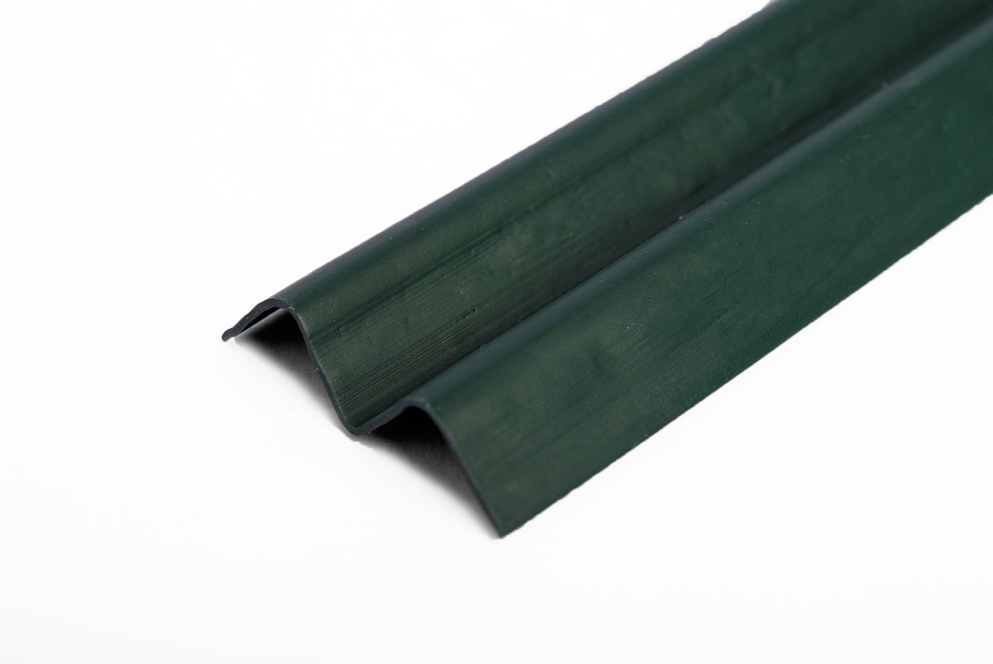 Green 4ft Ridged Slat for Chain Link Fence - Image 2