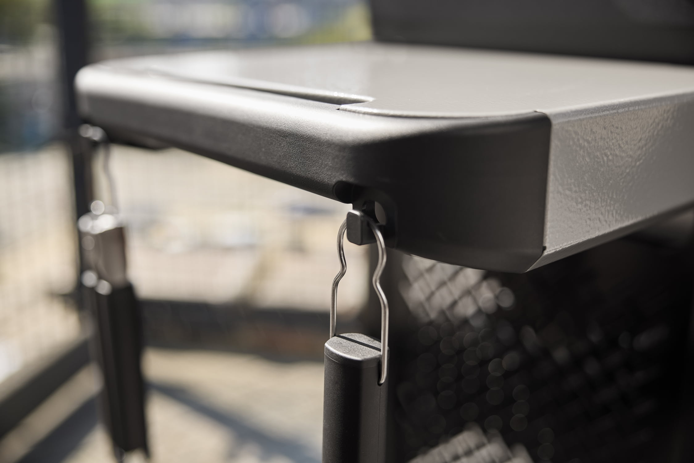 Weber Spirit E-210 Liquid Propane Gas Grill - 2 Burners, Black - Image 9