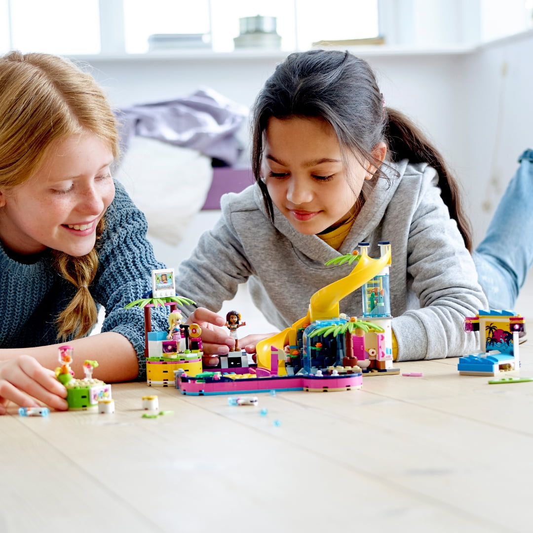 LEGO Friends Andrea's Pool Party 41374 Building Set with Mini Dolls - Image 4