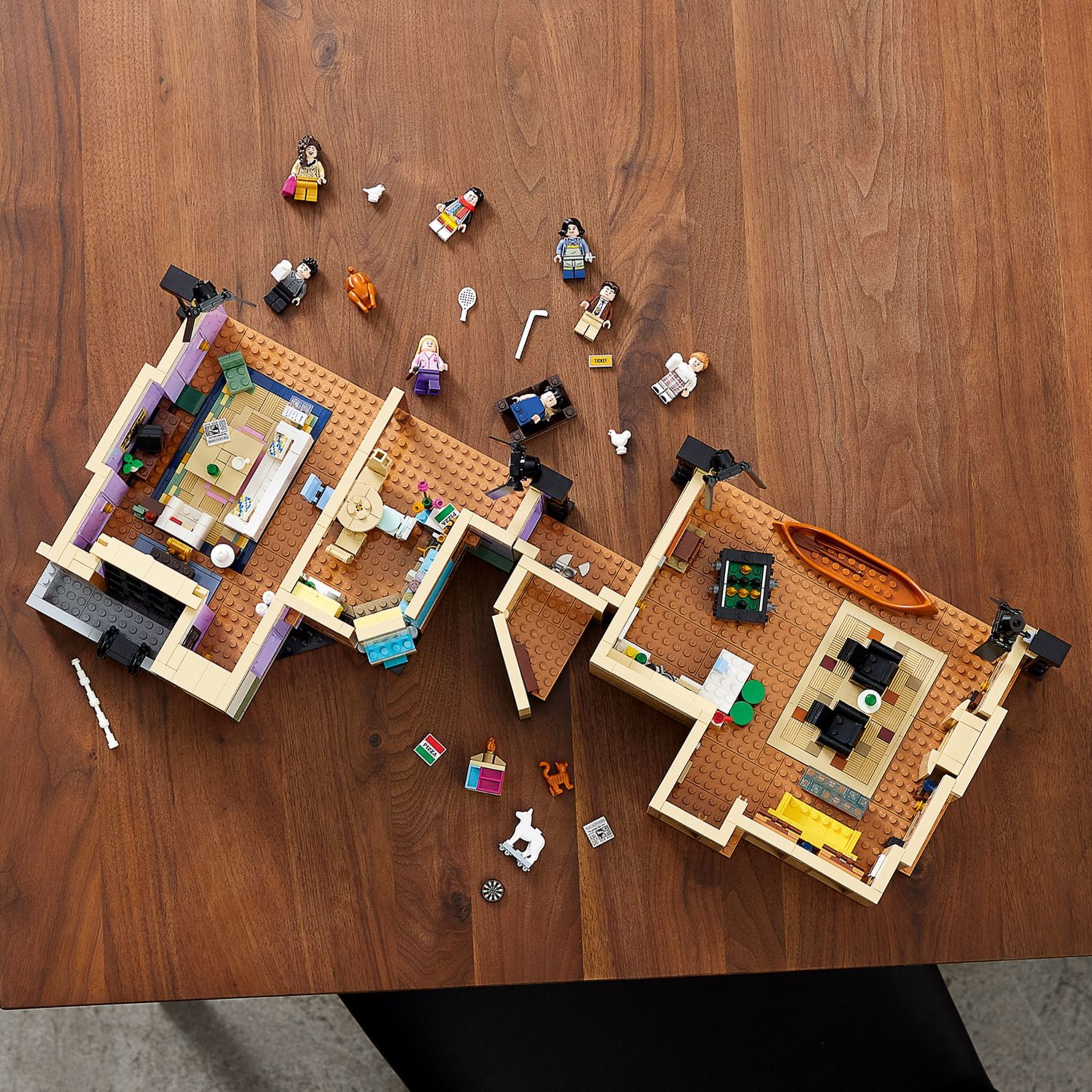 LEGO The Friends Apartments 10292 Building Kit; Build a Displayable Model with Details from the Iconic TV Show (2,048 Pieces) - Image 4
