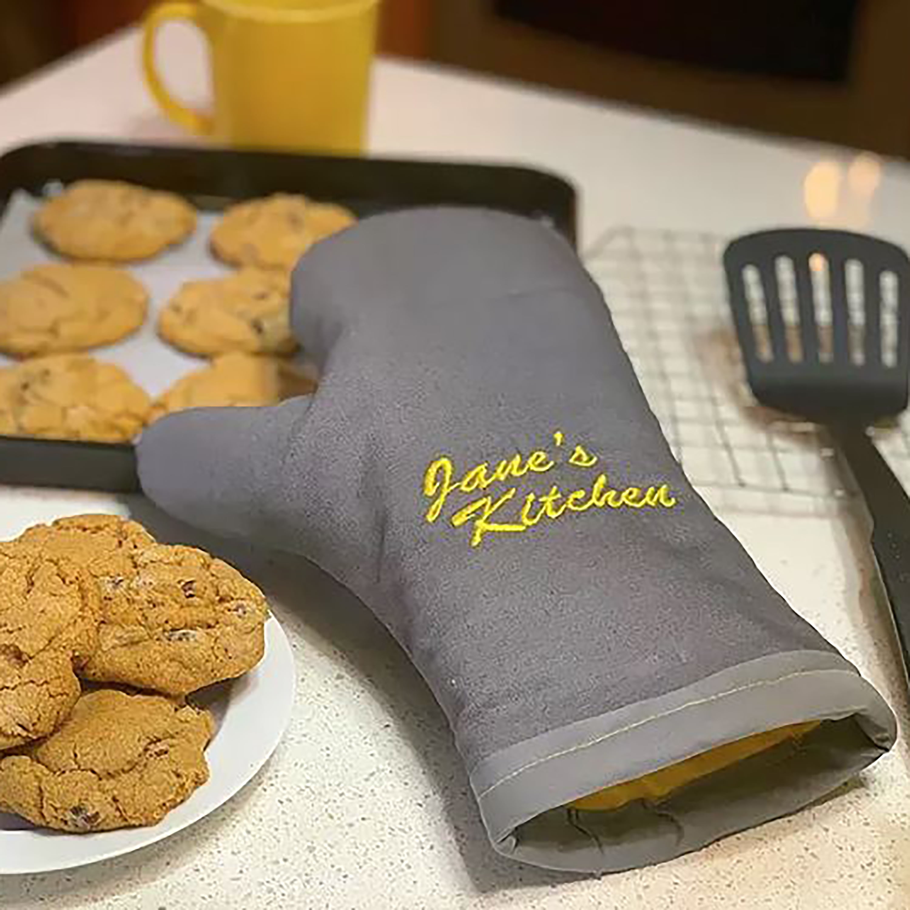 Brother Embroidery Machine, PE535, 80 Built-in Designs, 9 Font Styles, 4" x 4" Embroidery Area, 3.2in LCD Touchscreen, USB - Image 8