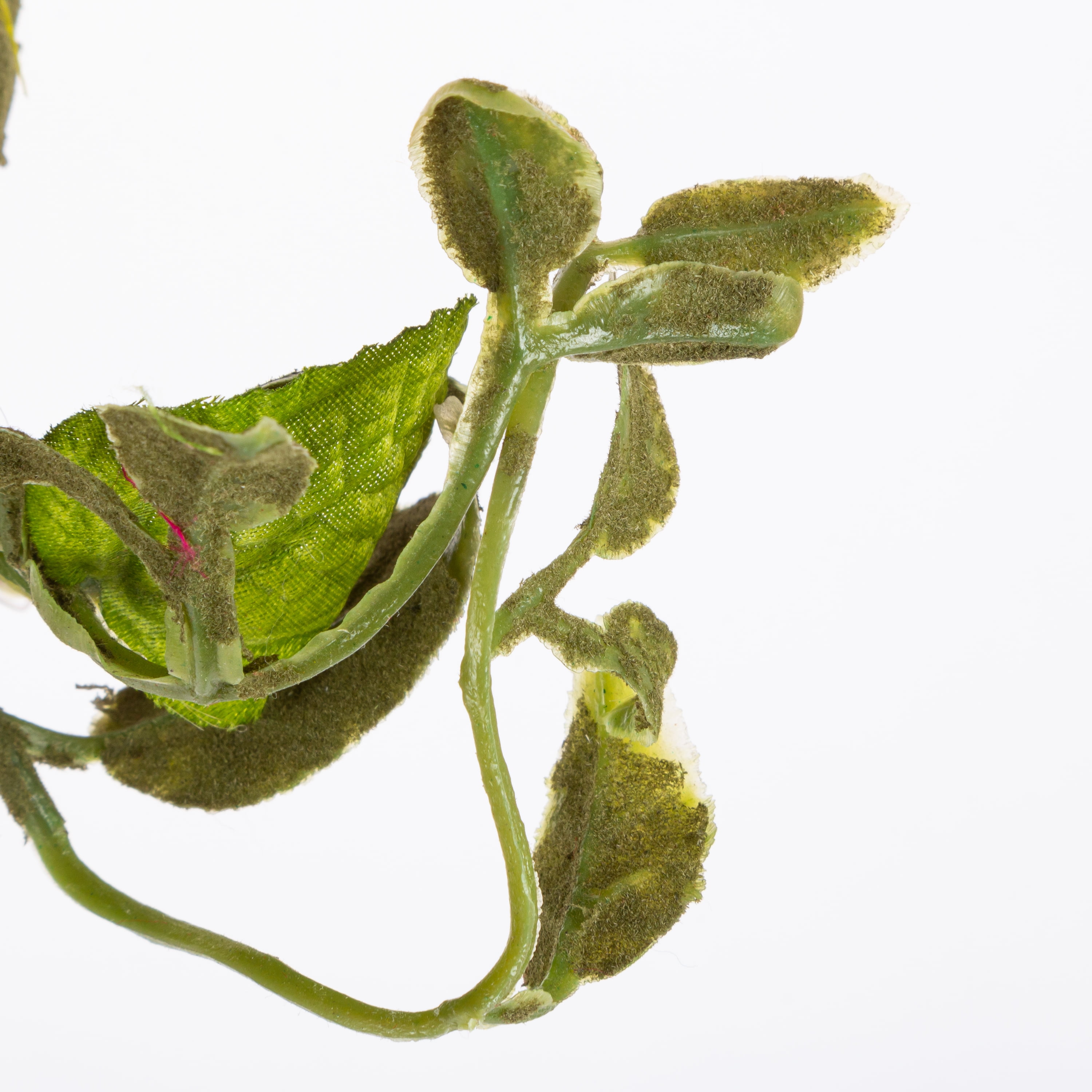 Gerson 24" Diameter Assorted Wild Flower Twig Wreath - Image 6