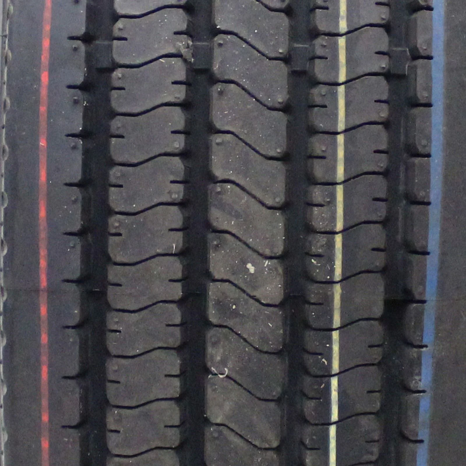 Geostar G574 235/85R16 137L G Commercial Tire - Image 4