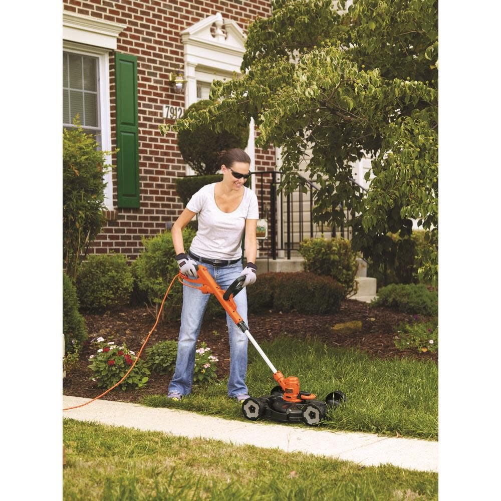BLACK+DECKER 3-in-1 String Trimmer/Edger & Lawn Mower, 6.5-Amp, 12-Inch, Corded, (MTE912) - Image 7