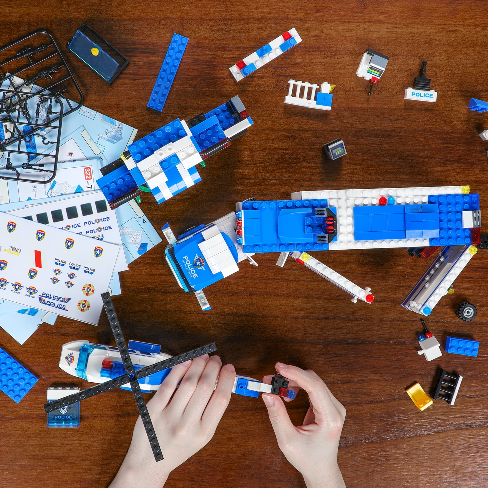 EXERCISE N PLAY 8-in-1 City Police Building Blocks Set, 1039 Pieces - Image 3