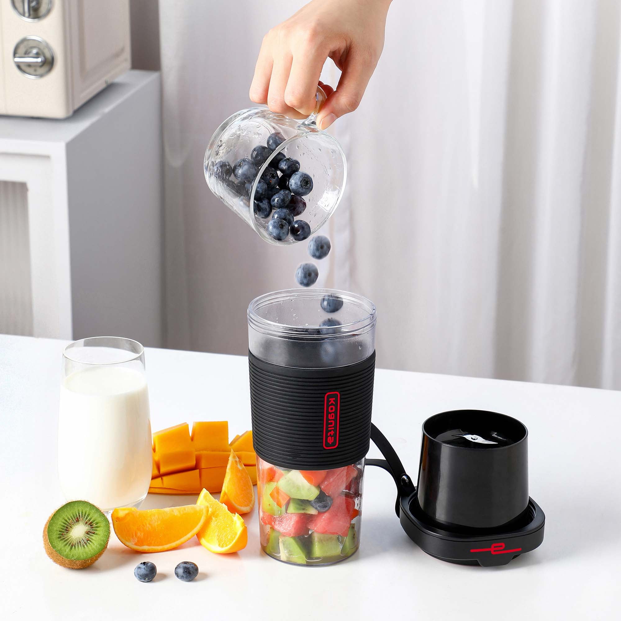 Kognita Portable 17 oz Battery Powered Blender, Black - Image 3