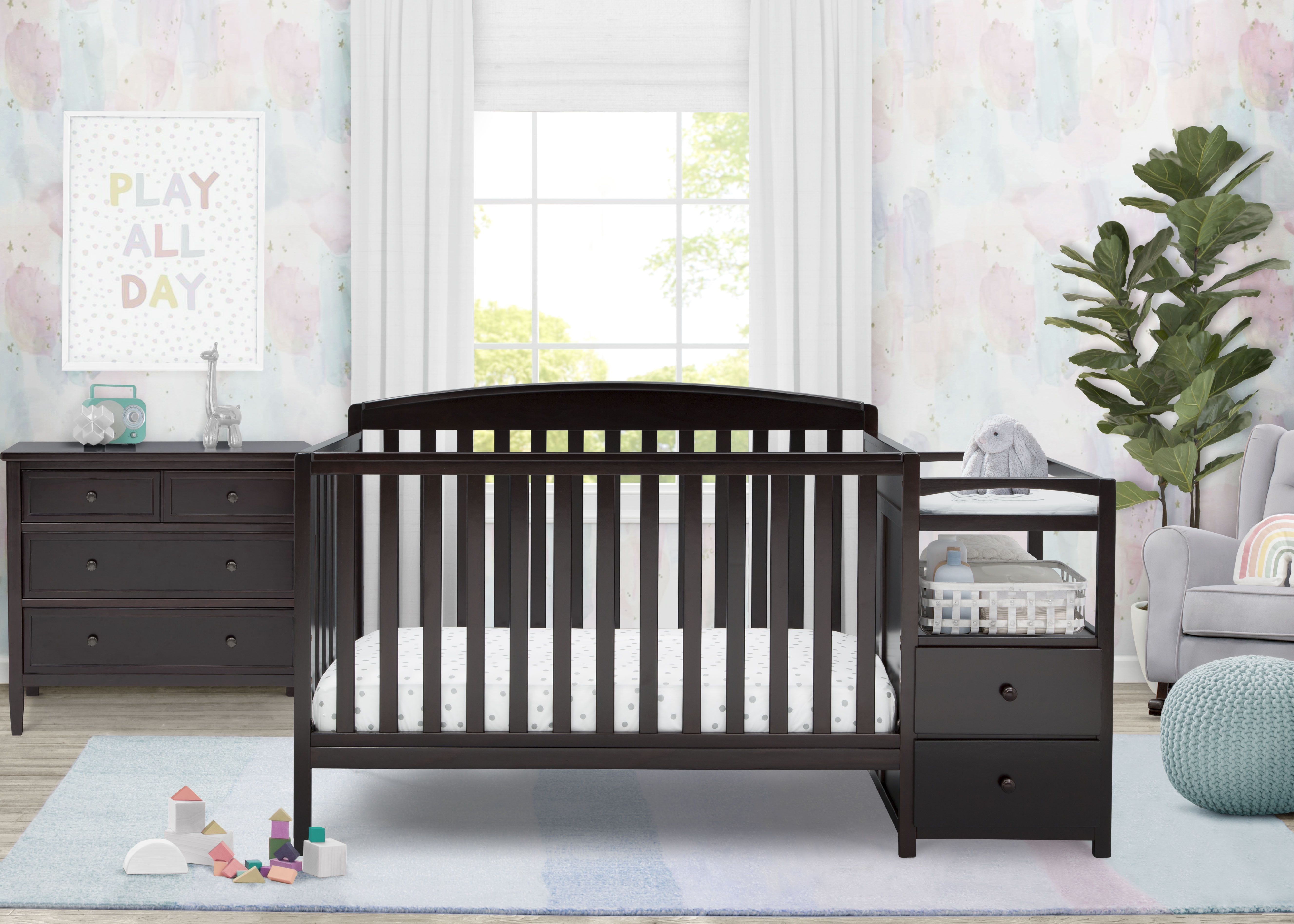 Delta Children Royal 4-in-1 Convertible Baby Crib and Changer, Dark Chocolate - Image 6