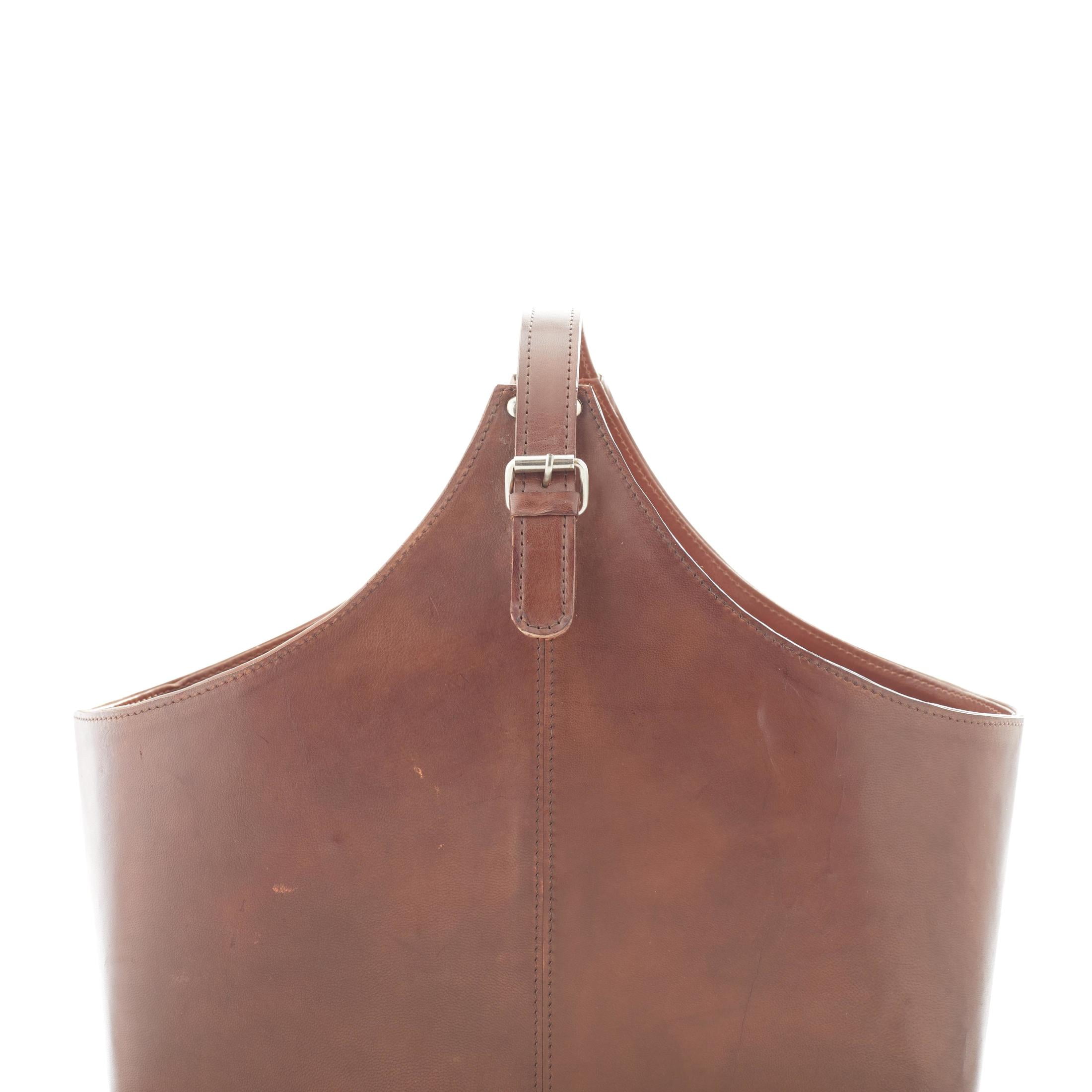 DecMode 15" Brown Leather Handmade Box Style Magazine Holder with Detail Stitching and Curved Buckle Handle - Image 6