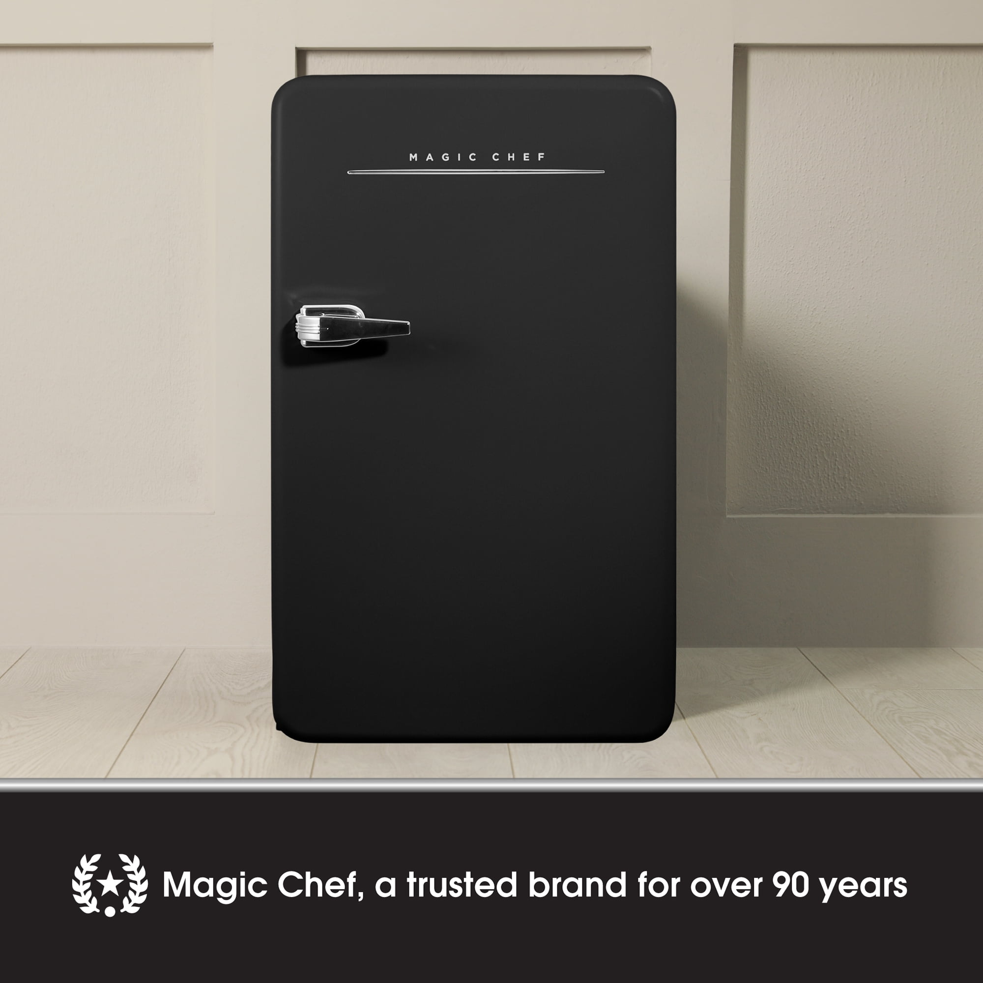 Magic Chef 3.2 cu. ft. Retro Mini Refrigerator in Black without Freezer in Black - Image 10