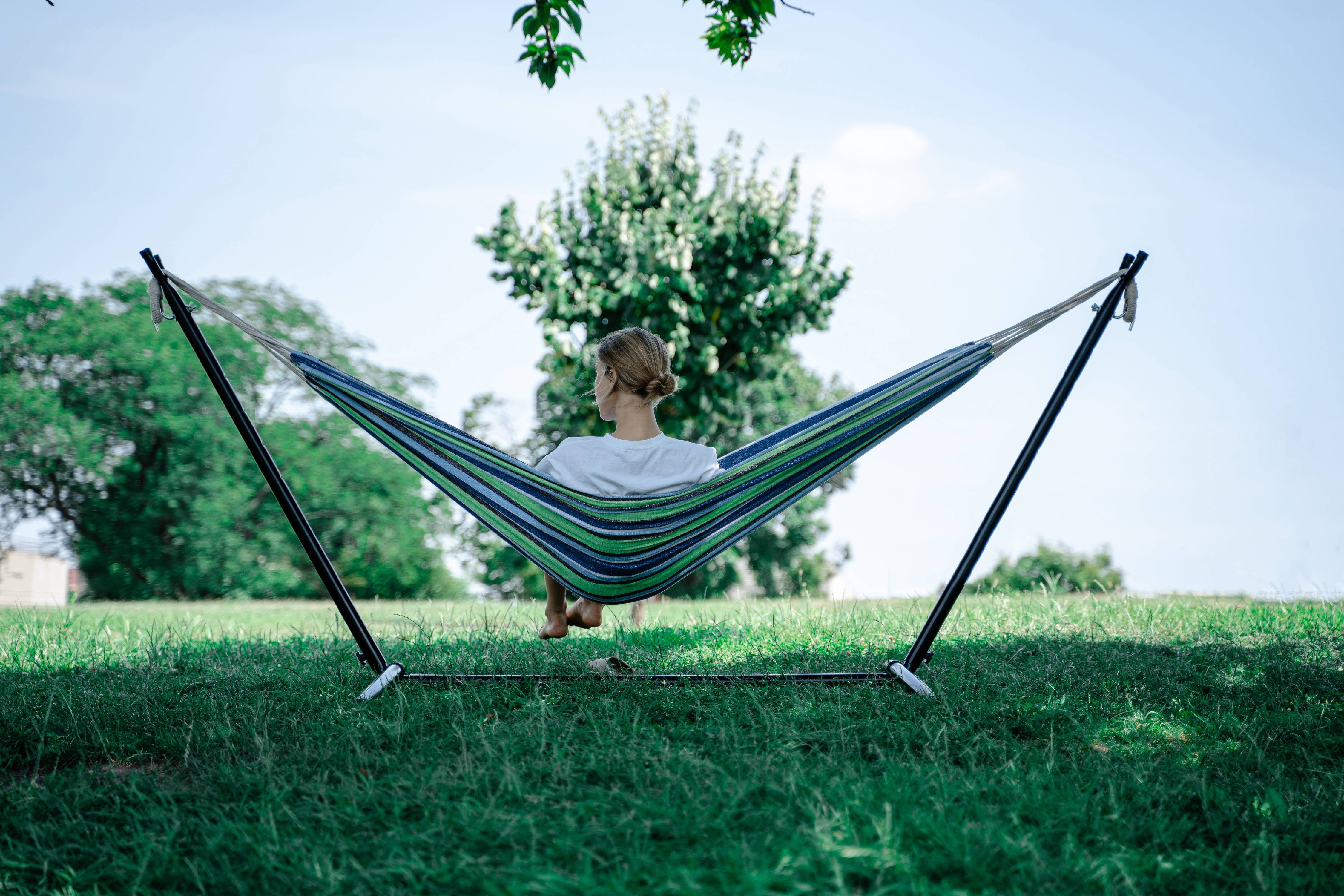 9ft Double Hammock Combo with Carry Bag and Stand - Ocean Floor Pattern - Image 4