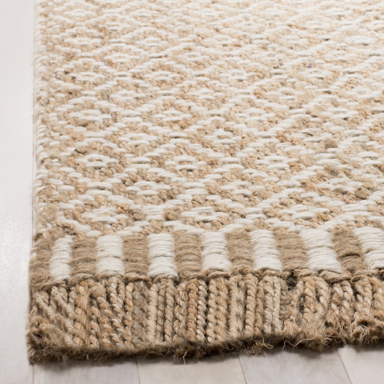 SAFAVIEH Natural Fiber Johanna Geometric Jute Area Rug, Natural/Ivory, 5' x 8' - Image 8