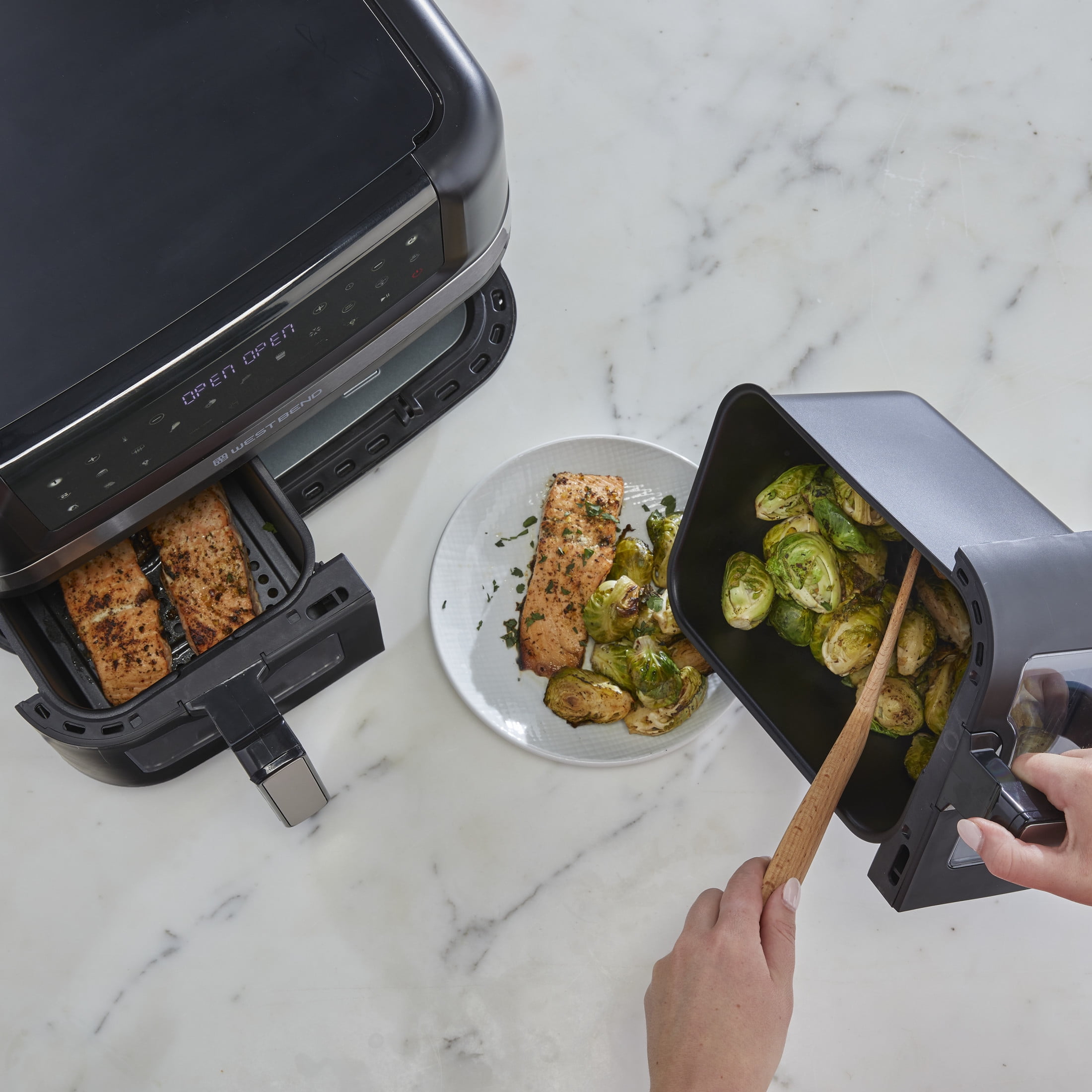 West Bend 10 Qt. Double UP Air Fryer with 15 Presets and Easy-View Windows, in Black (AFWB10BK13) - Image 11