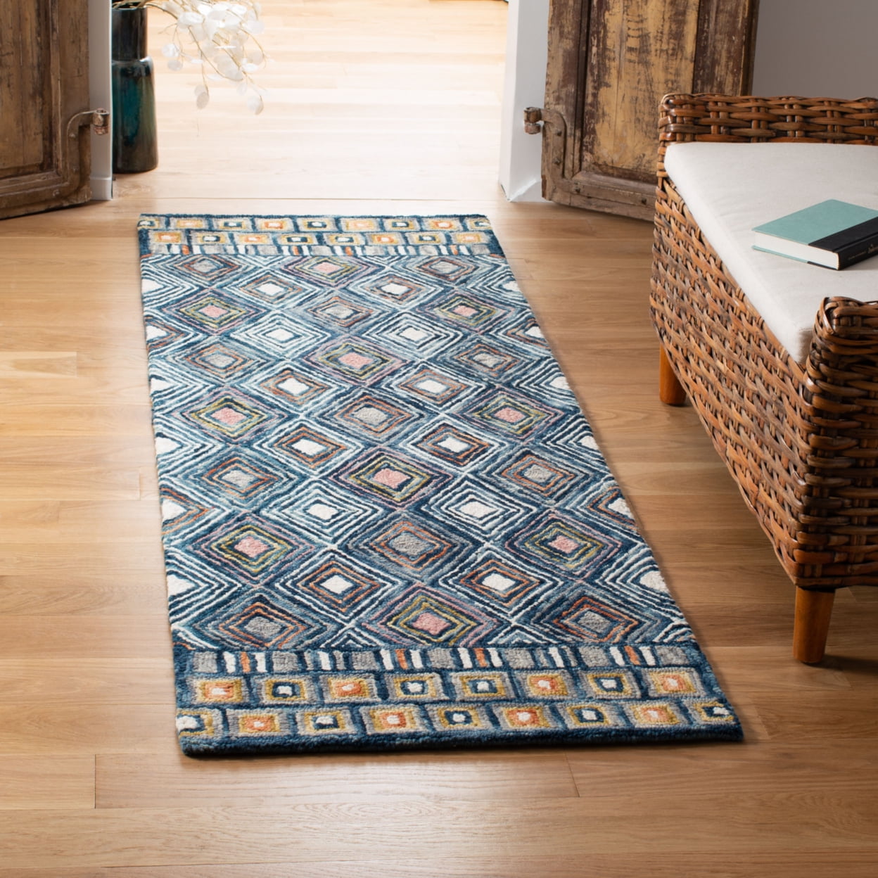 SAFAVIEH Aspen Stars Geometric Wool Runner Rug, Blue/Gold, 2'3" x 7' - Image 3