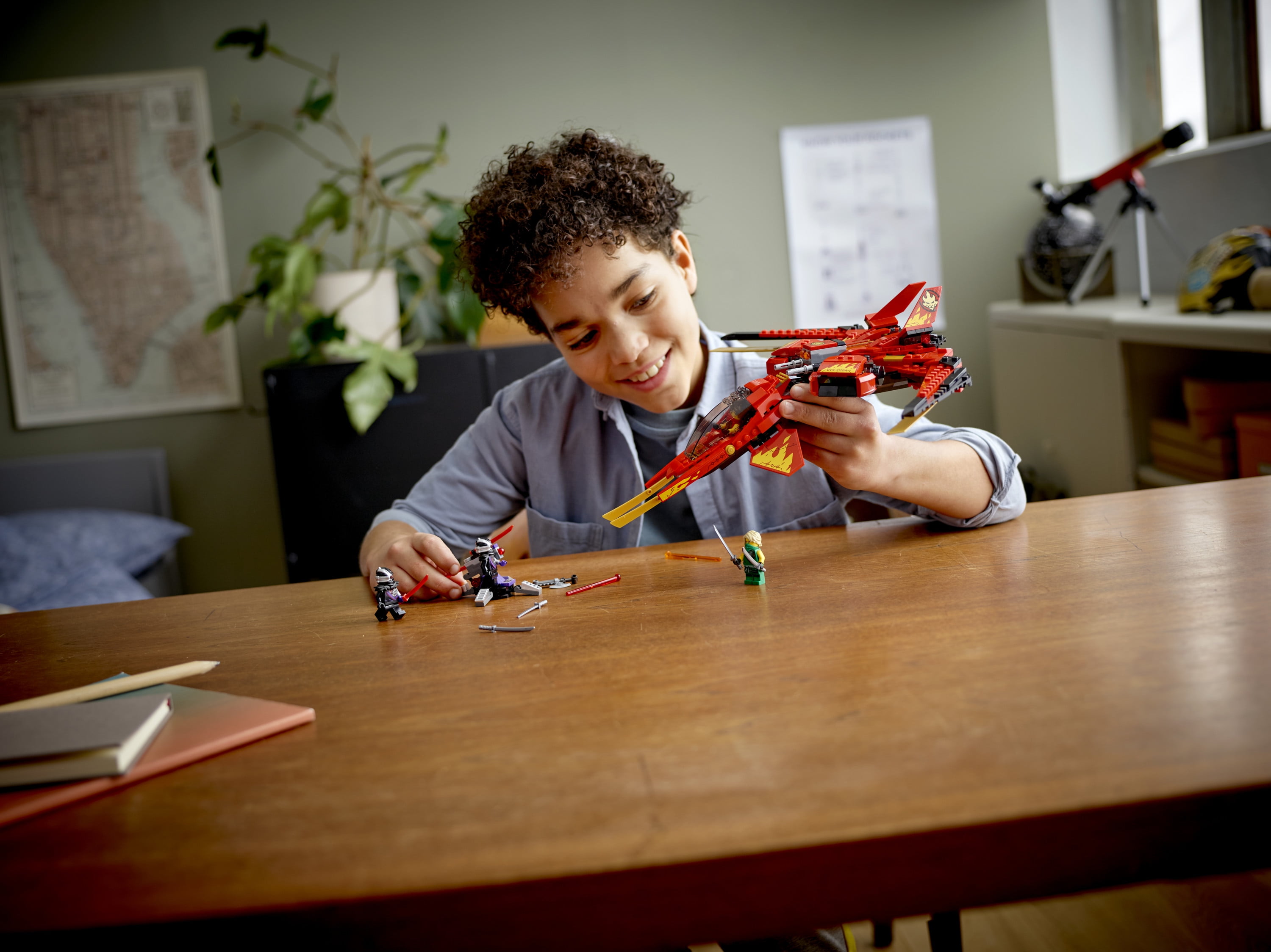 LEGO NINJAGO Legacy Kai Fighter 71704 Ninja Building Toy for Ages 8+ (513 Pieces) - Image 4