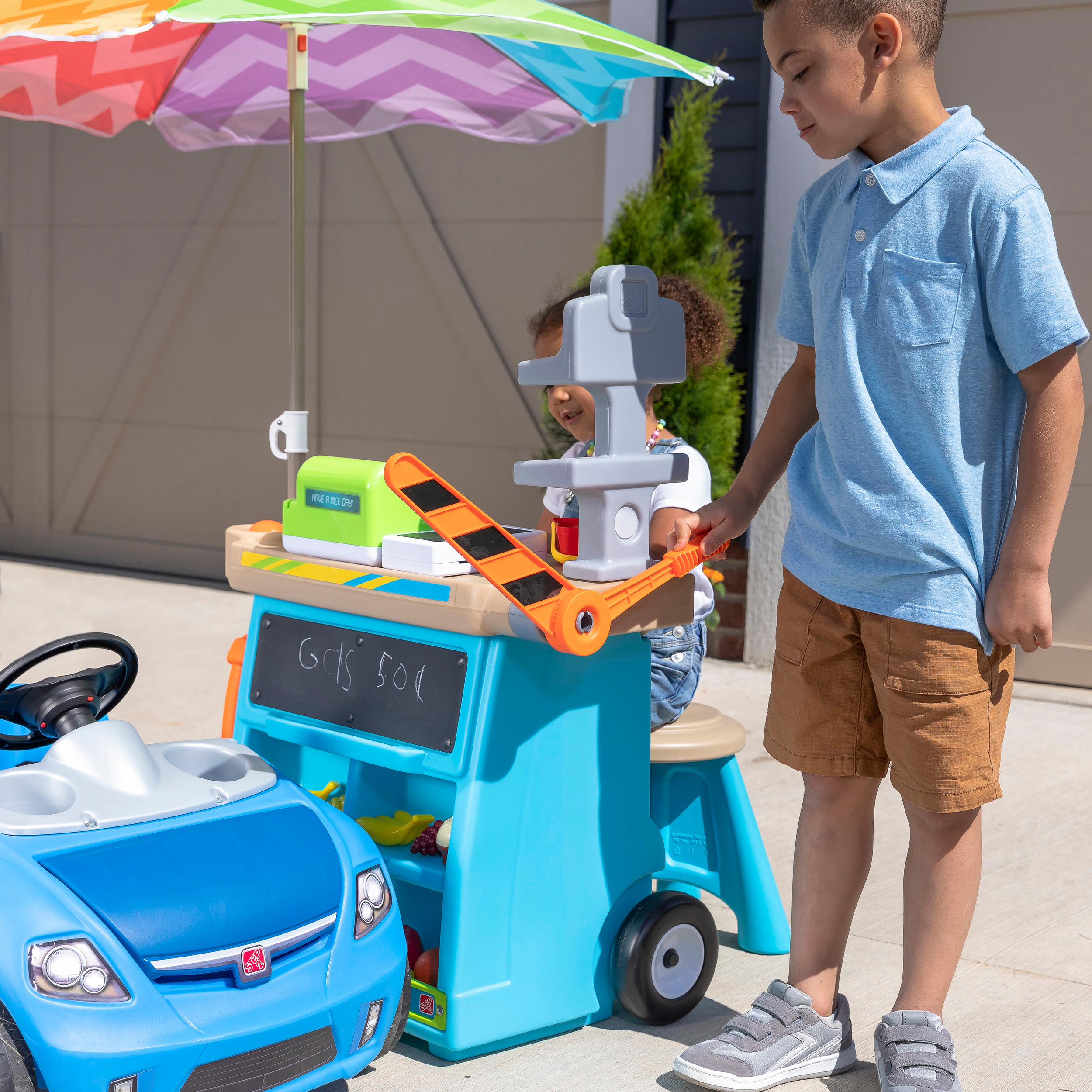 Step2 Stop & Go Market Blue Outdoor Playhouse and Kids Playset with Umbrella - Image 5