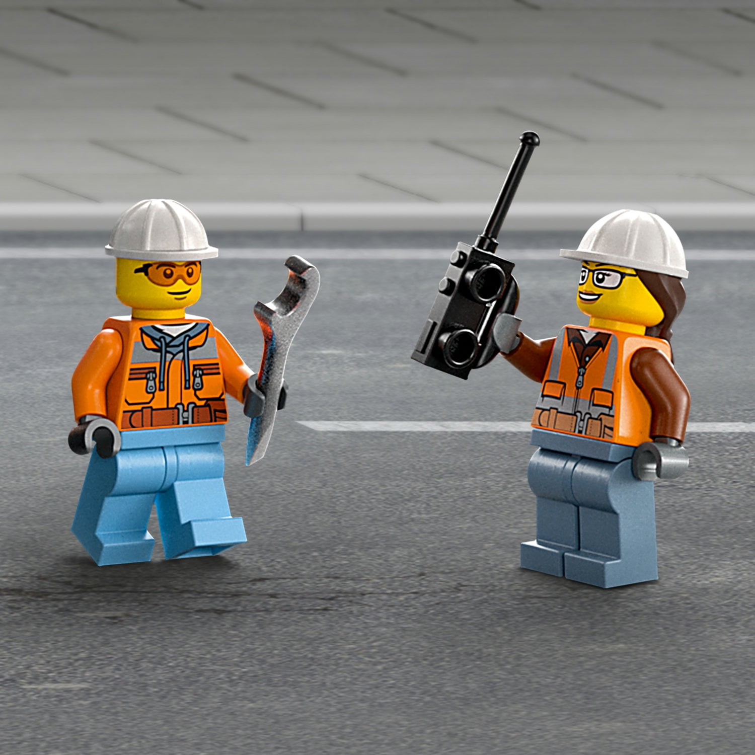 LEGO City Great Vehicles Mobile Crane Truck Toy Building Set 60324 - Construction Vehicle Model, Featuring 2 Minifigures with Tool Toys Kit and Road Plate, Playset for Boys and Girls Ages 7+ - Image 3