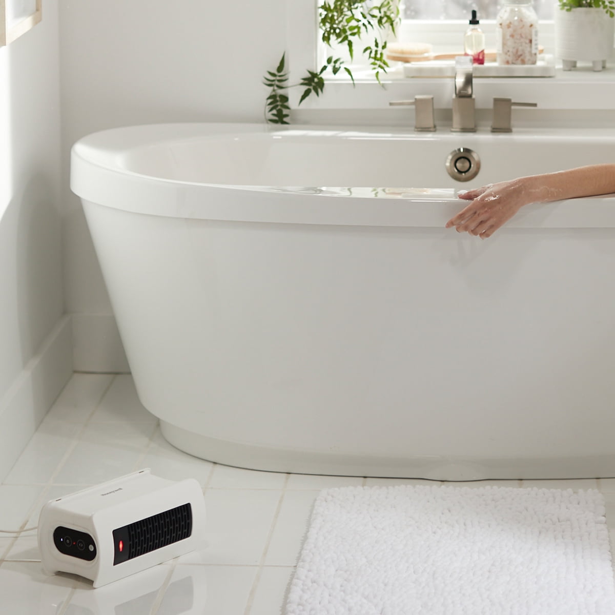 Honeywell VersaHeat Digital 2 in 1 Personal Heater, New, White, HHF260 - Image 2