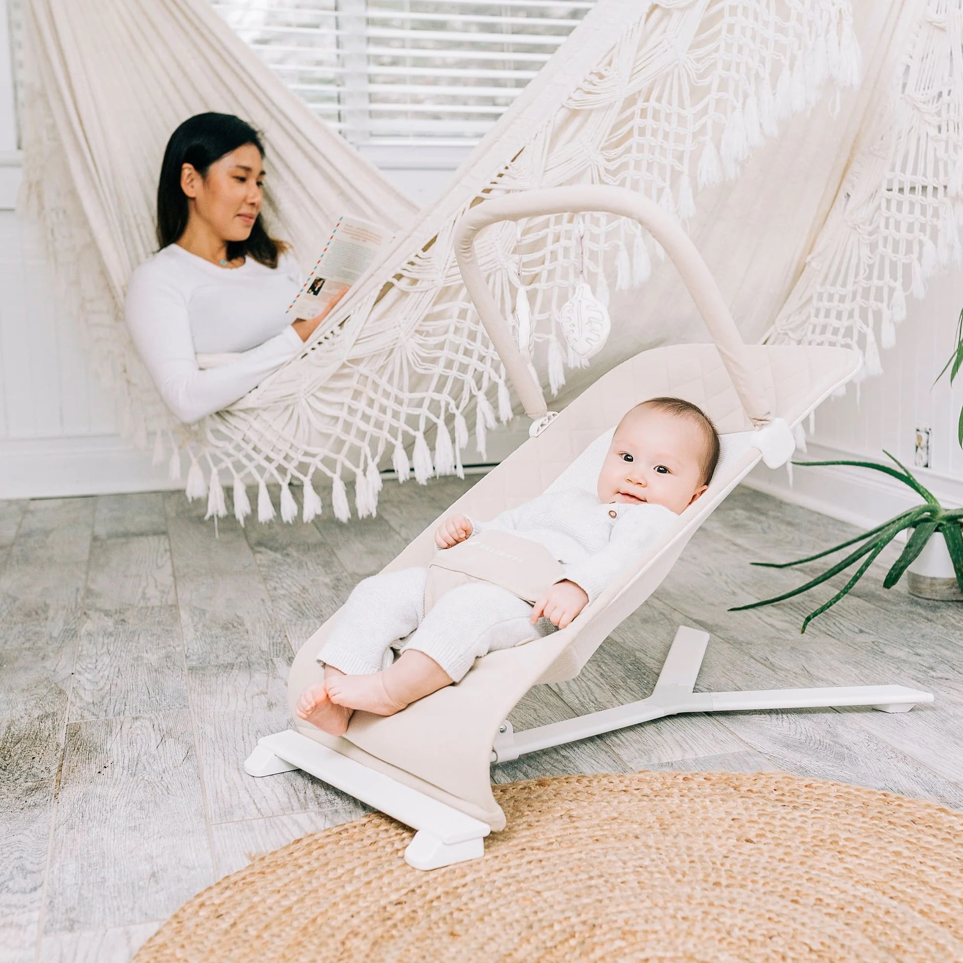 Baby Delight Alpine Deluxe Portable Baby Bouncer, for Infants 0-6 Months, Organic Oat - Image 7