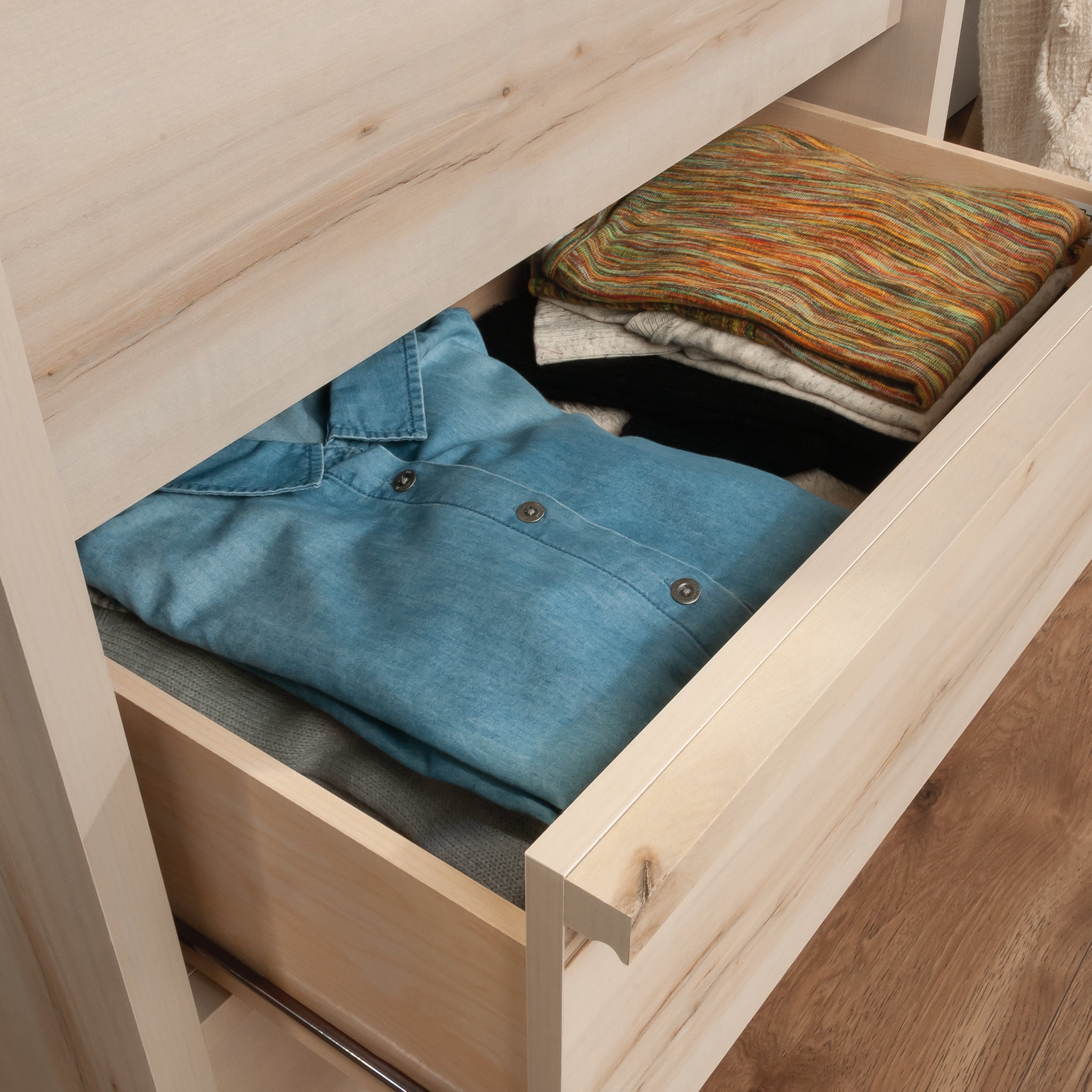 Sauder Harvey Park 4-Drawer Bedroom Chest, Pacific Maple Finish - Image 6