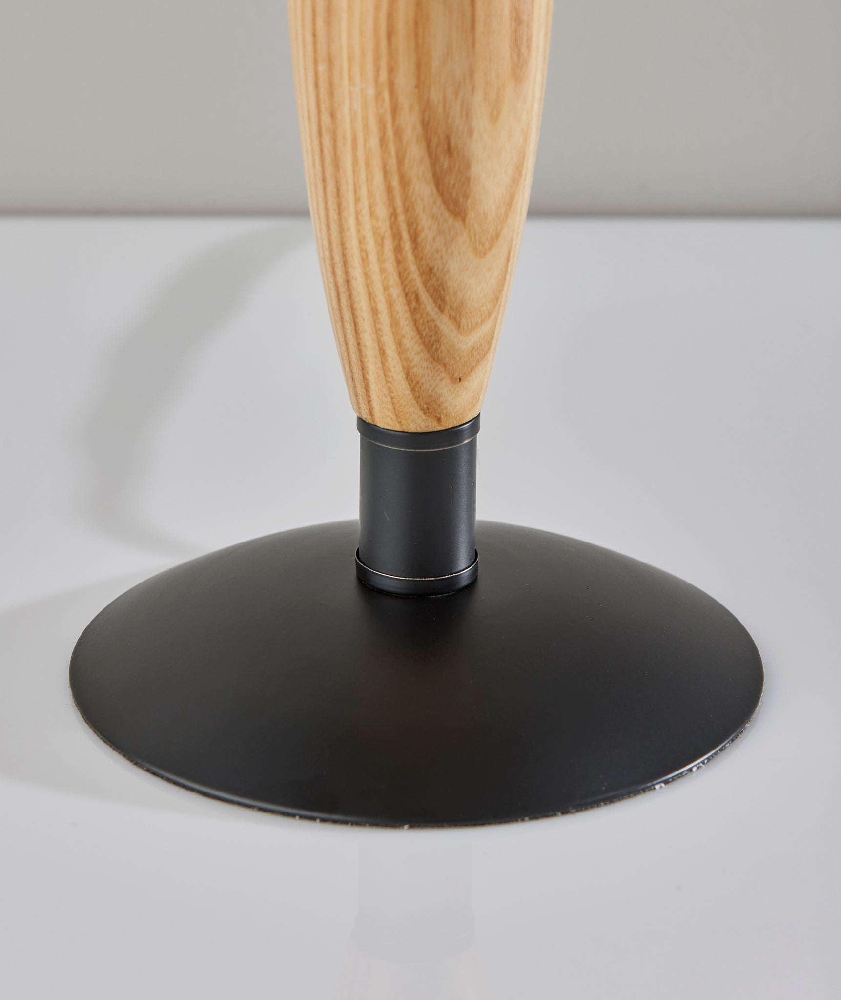 Adesso Cayman Table Lamp - Image 3