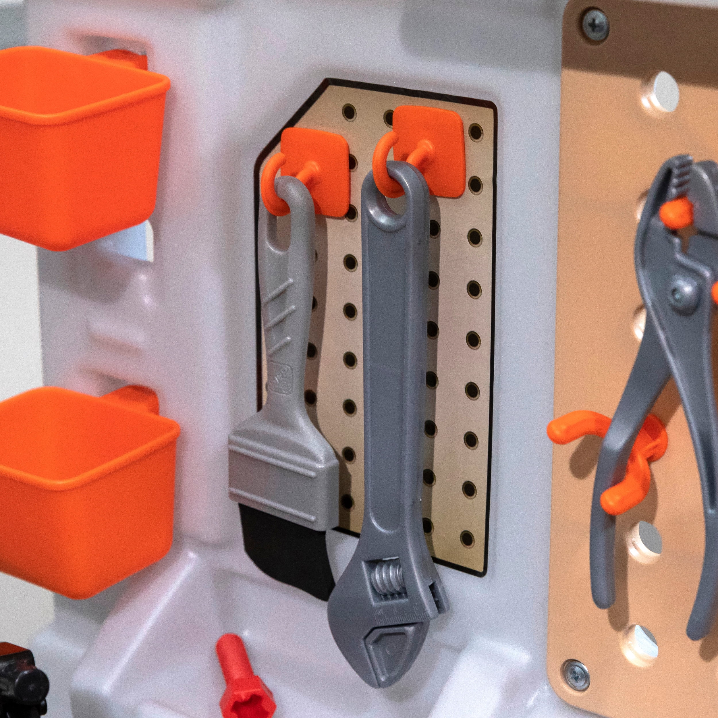 Step2 Big Builders Pro Workshop Multicolor Tool Bench, 27.50" x 34", 19 lb - Image 17