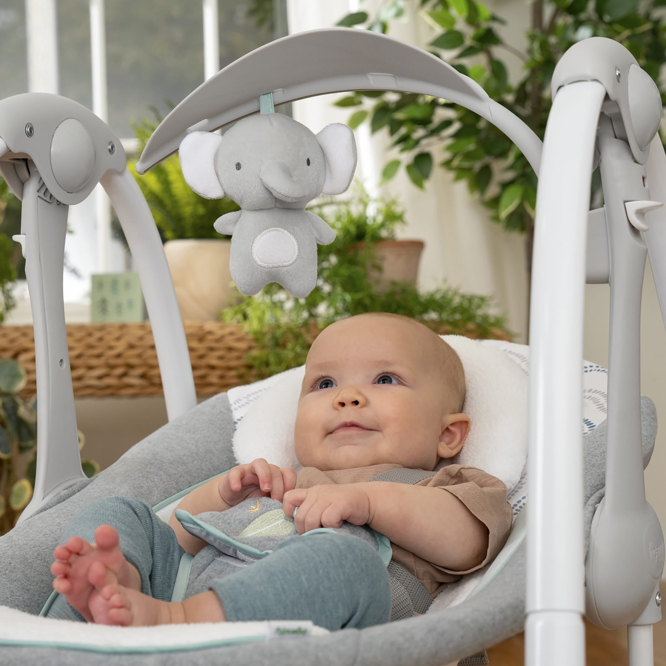 Ingenuity 2-in-1 Portable Baby Swing & Infant Seat with Vibrations and Music, Unisex, Swell - Image 8