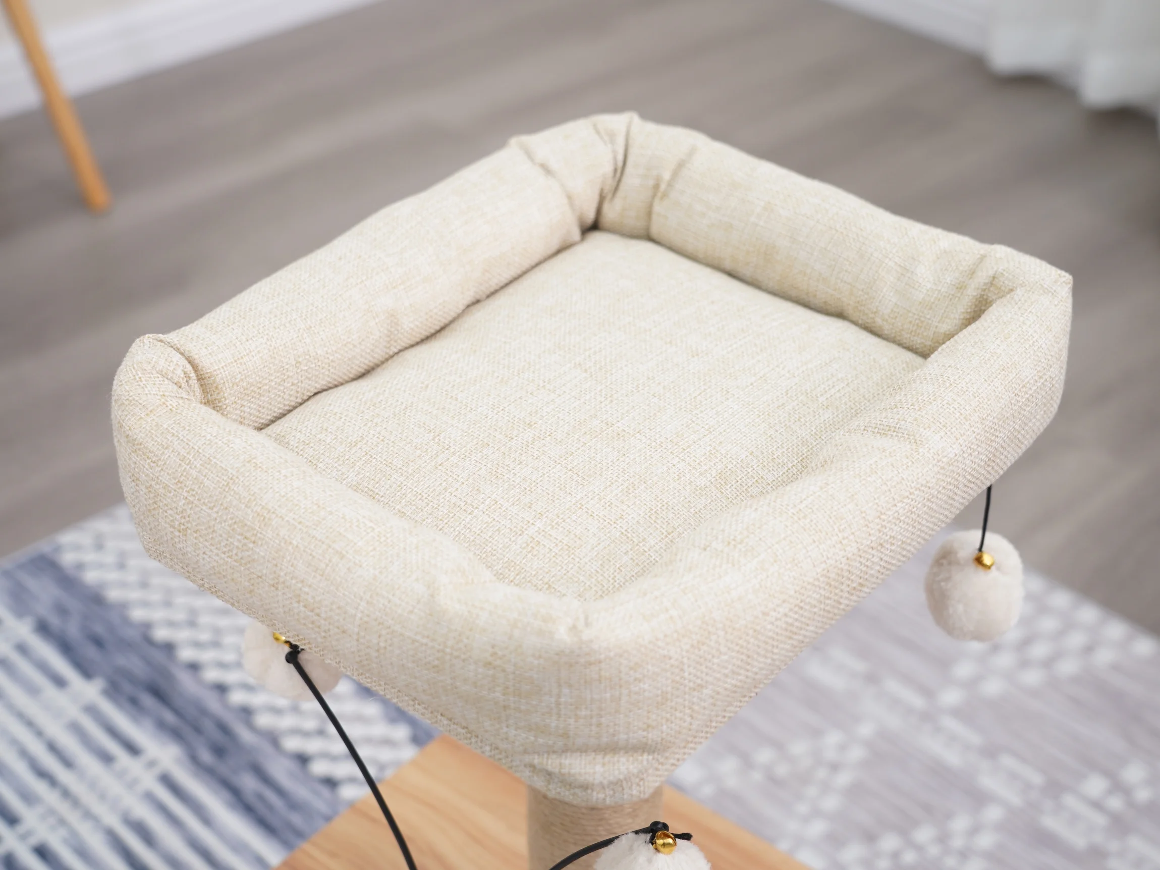 Vibrant Life 3-Level 30" Minimalist Cat Tree with Large Condo and Perch, 3 Toys, Beige - Image 4