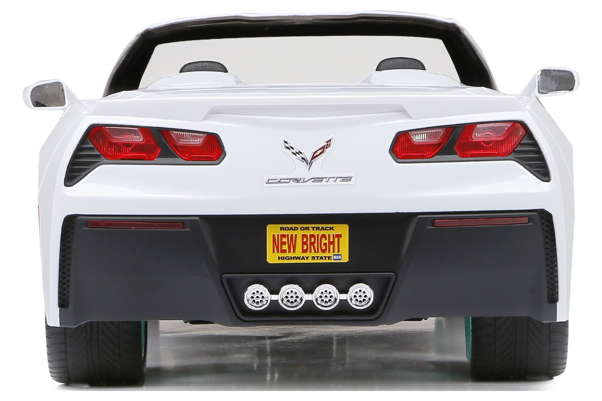 New Bright (1:8) Corvette Battery Radio Control Sports Car, 60816U-H, White - Image 3