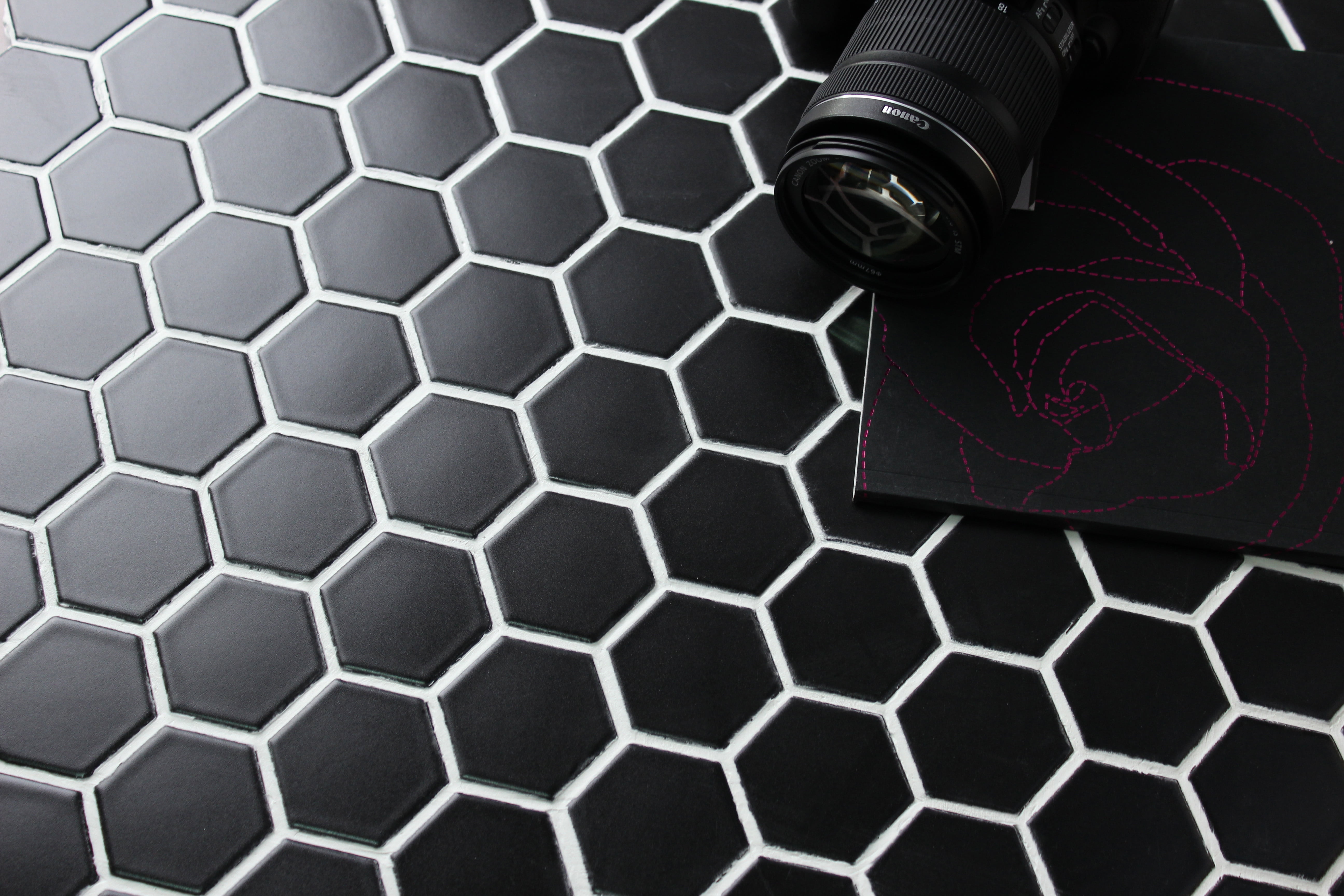 WS Tiles - Value Matte Black 11.8 in. x 10.2 in. Porcelain 1" Hexagon Mosaic Floor & Wall Tile (9 sq. ft / Case) - Image 4