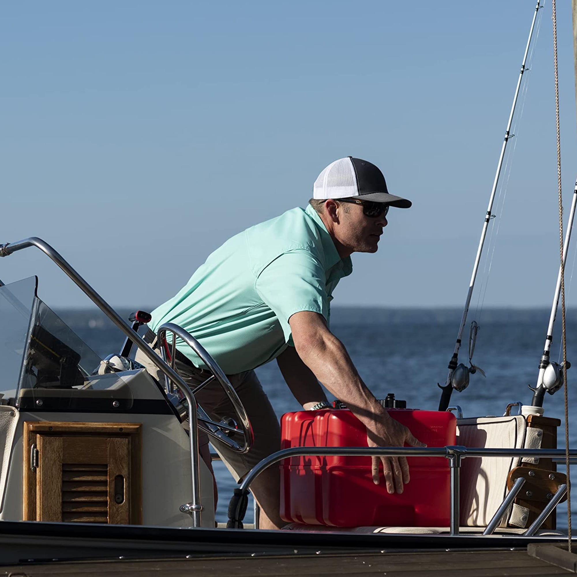 Scepter 9 Gallon Rectangular Portable Marine & Boat Fuel Container - Image 10