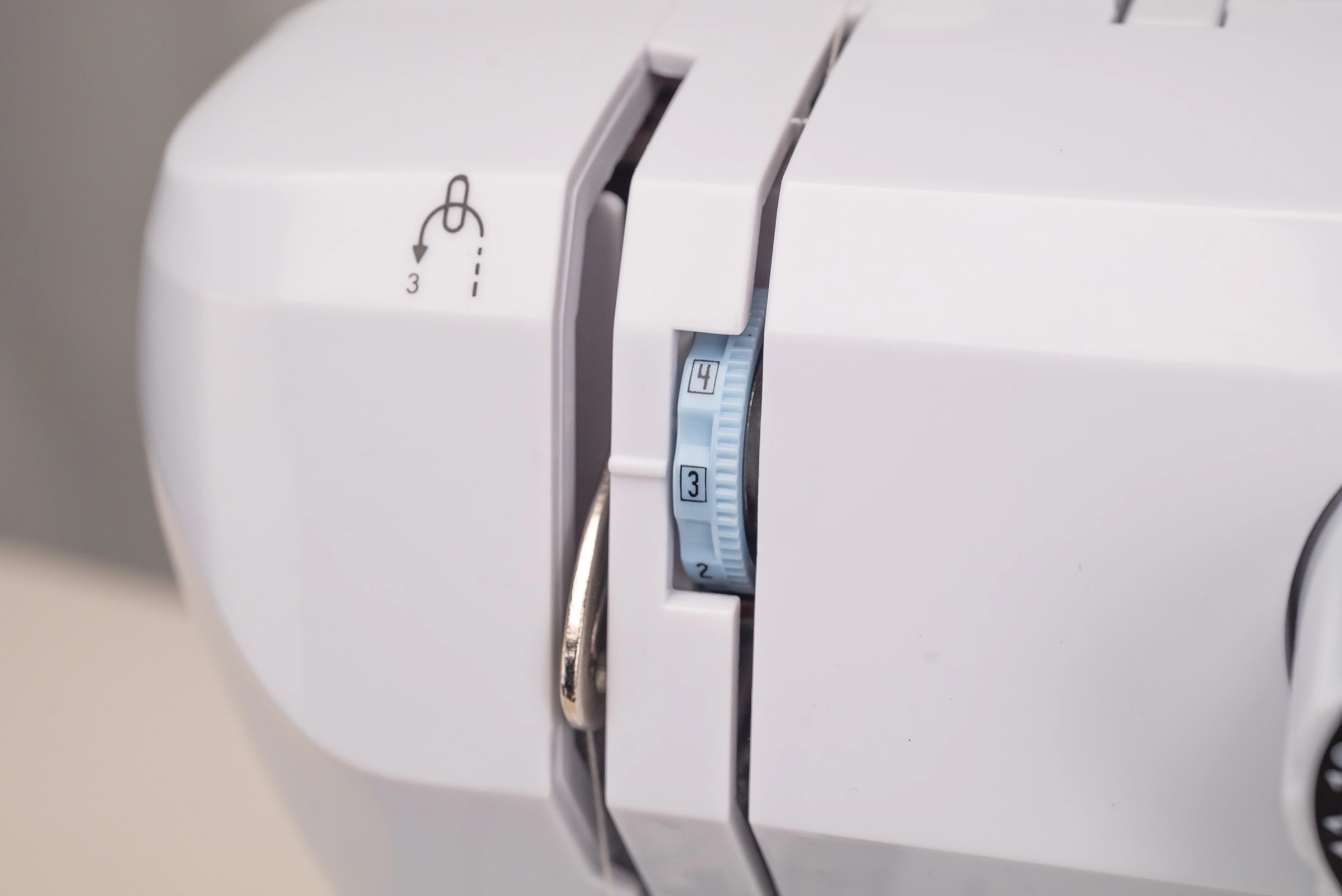 Michley SS-700+ 16-Stitch Desktop Sewing Machine, 863975000143 - Image 6