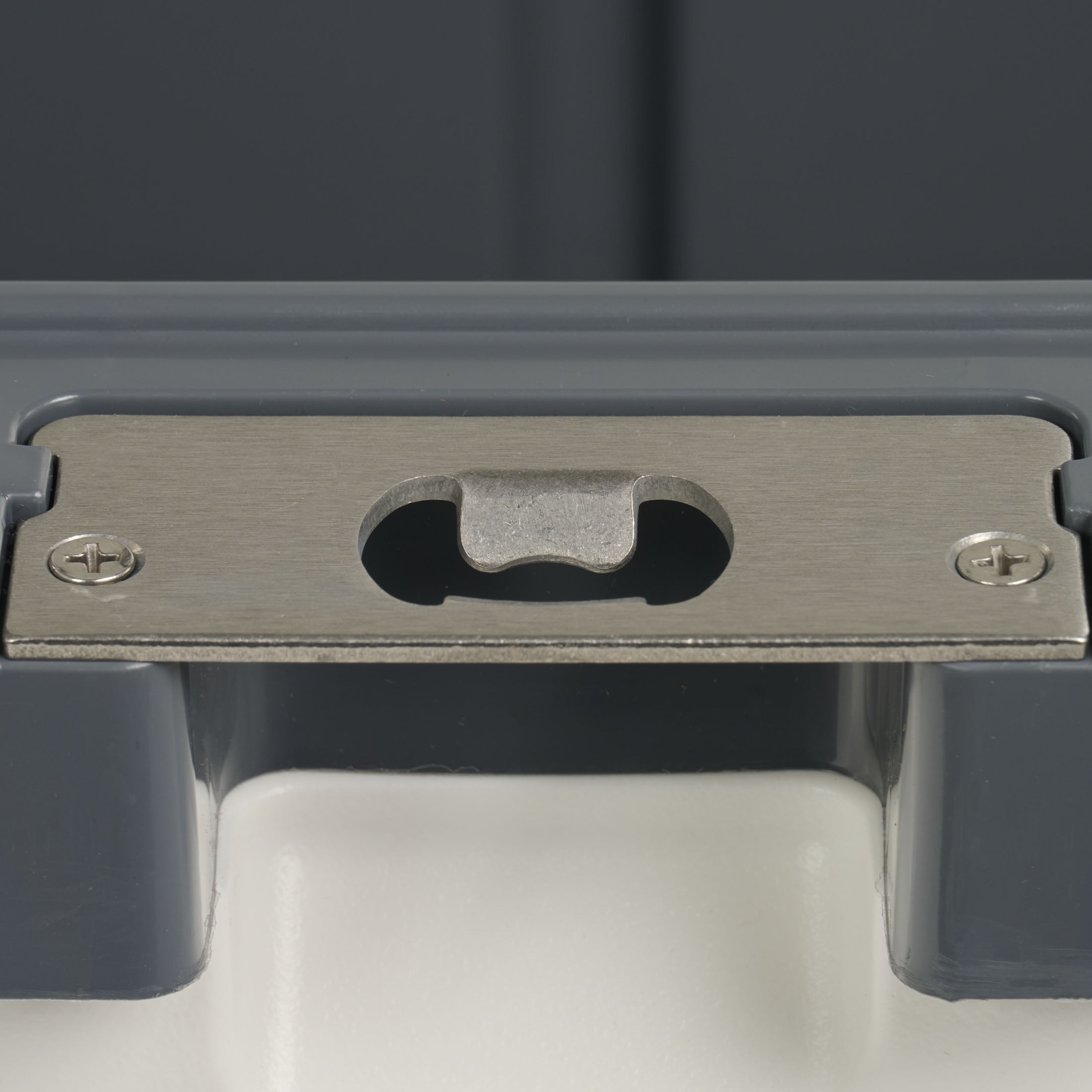 Igloo 50 QT Overland Ice Chest Cooler, White - Image 9