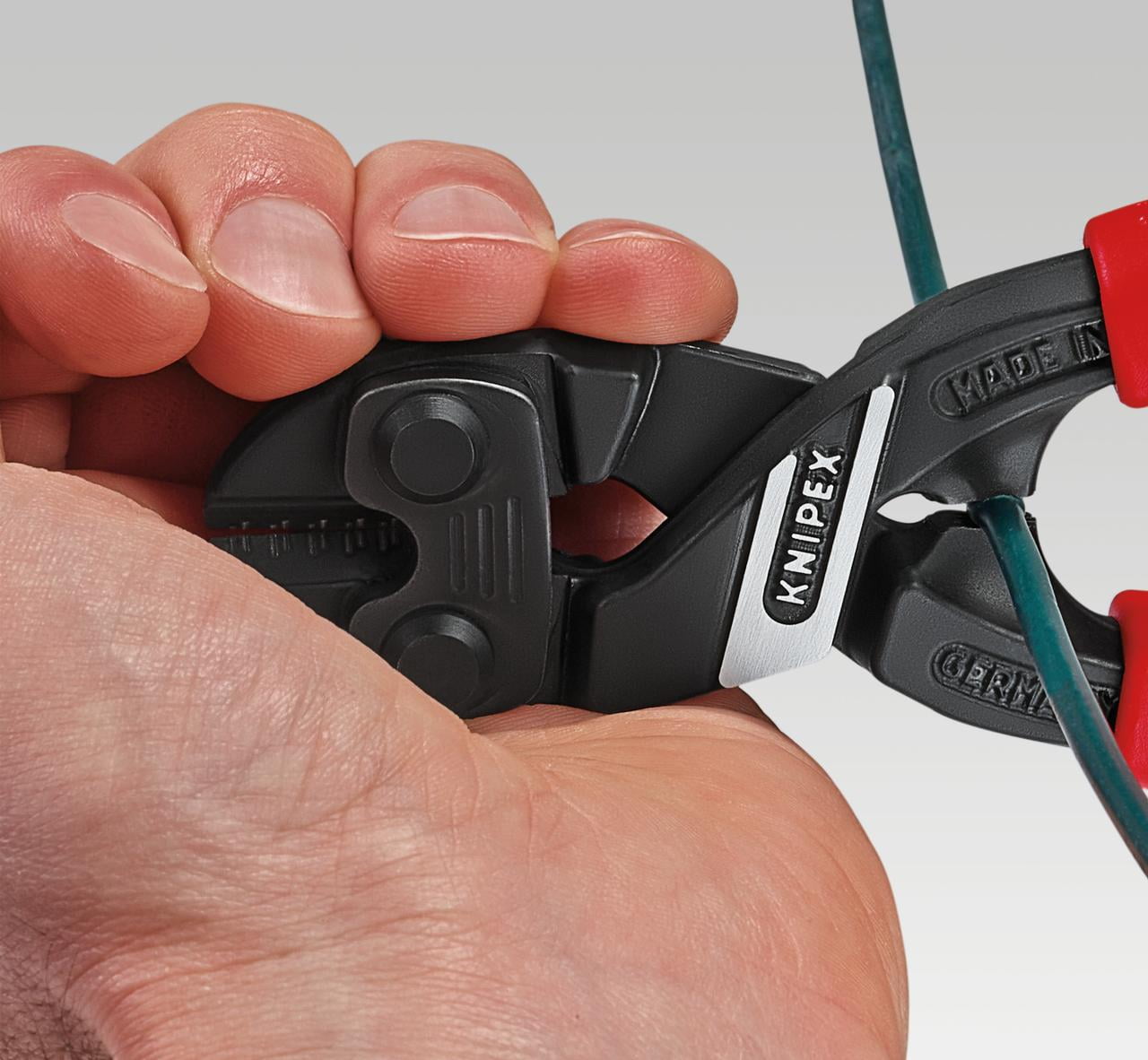 KNIPEX Tools 71 01 200 R CoBolt High Leverage Compact Fencing Bolt Cutters - Image 3