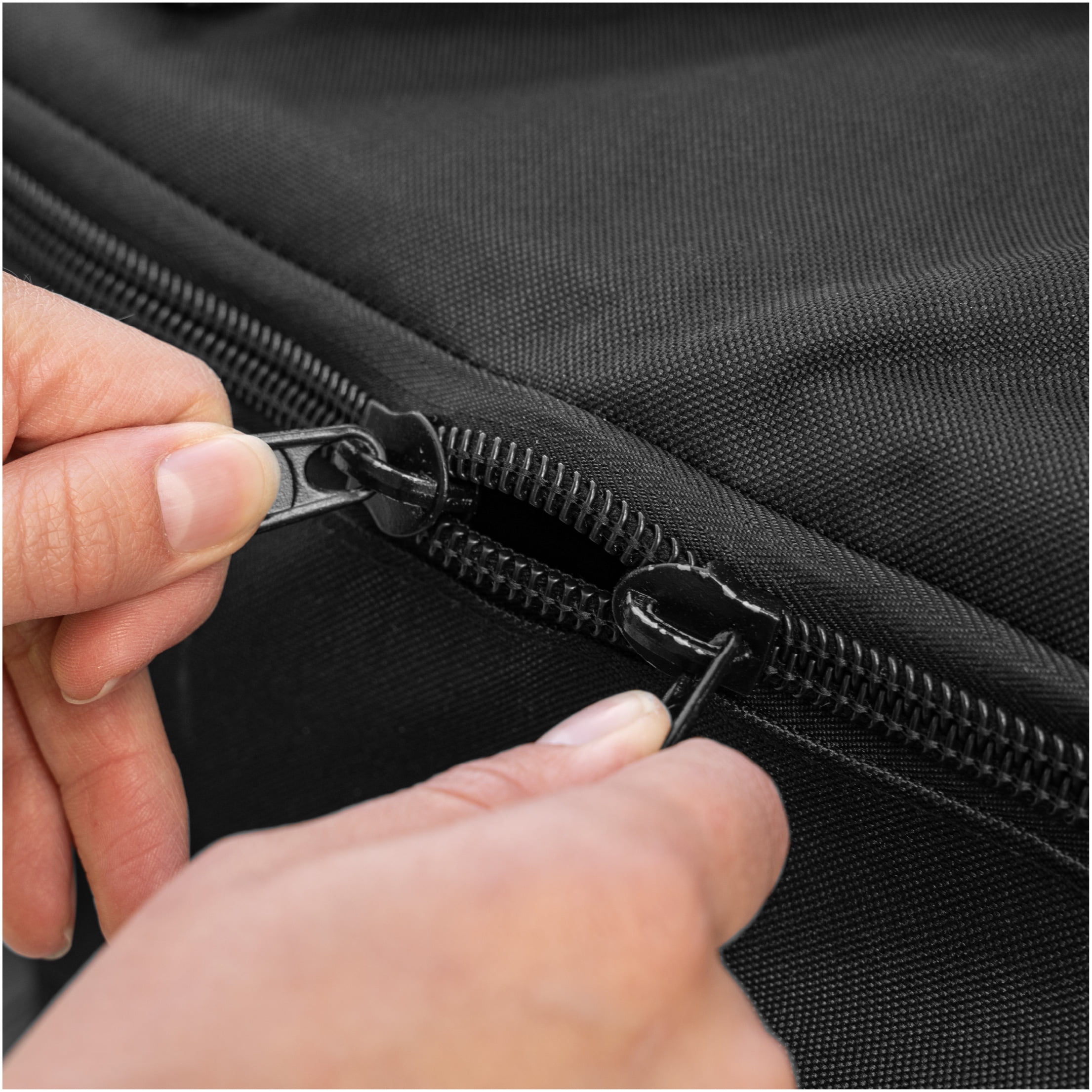 Blackstone 22" Tabletop Griddle Cover and Carry Bag Set in Black, 2-Piece - Image 3