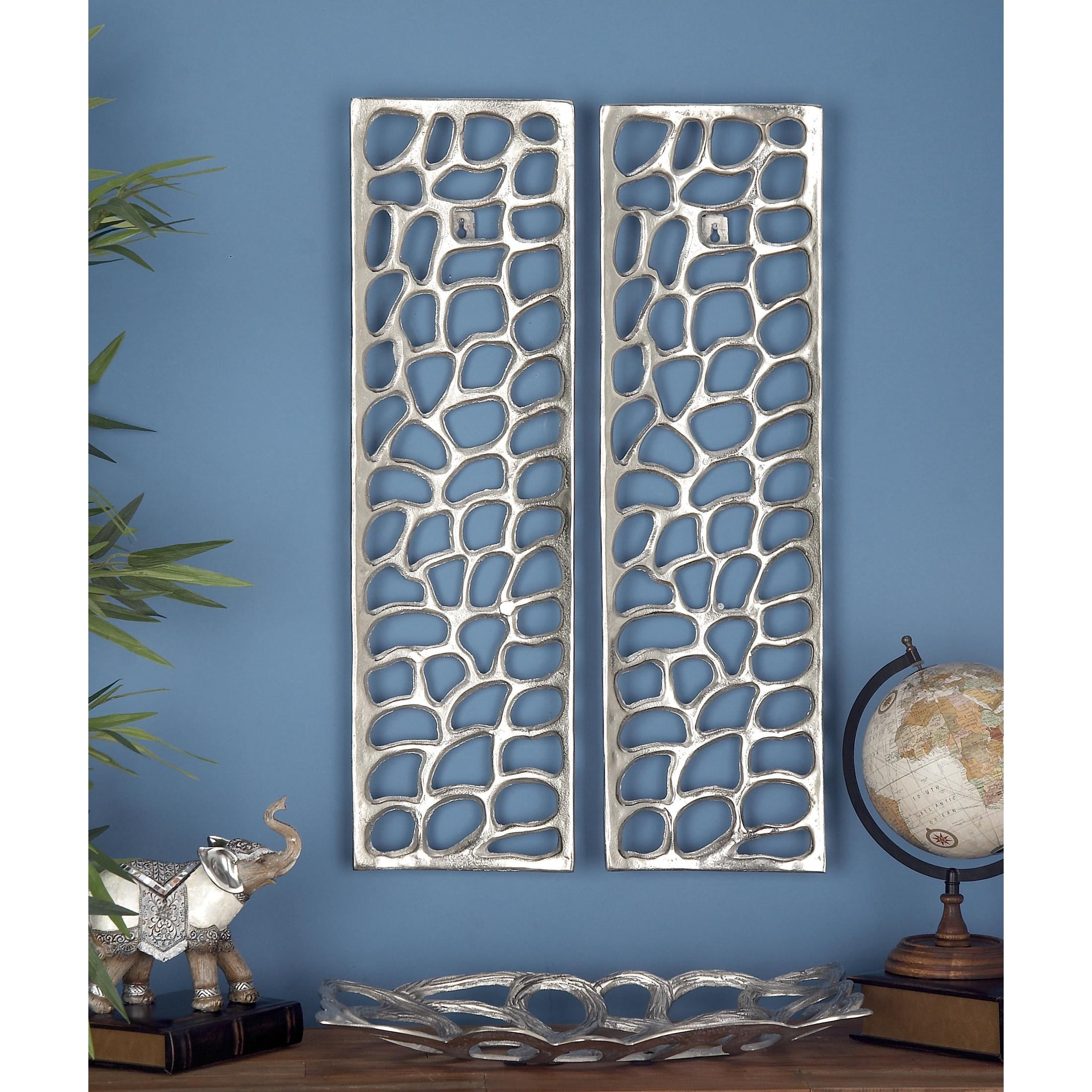 DecMode Silver Aluminum Metal Cutouts Abstract Wall Decor (2 Count) - Image 7