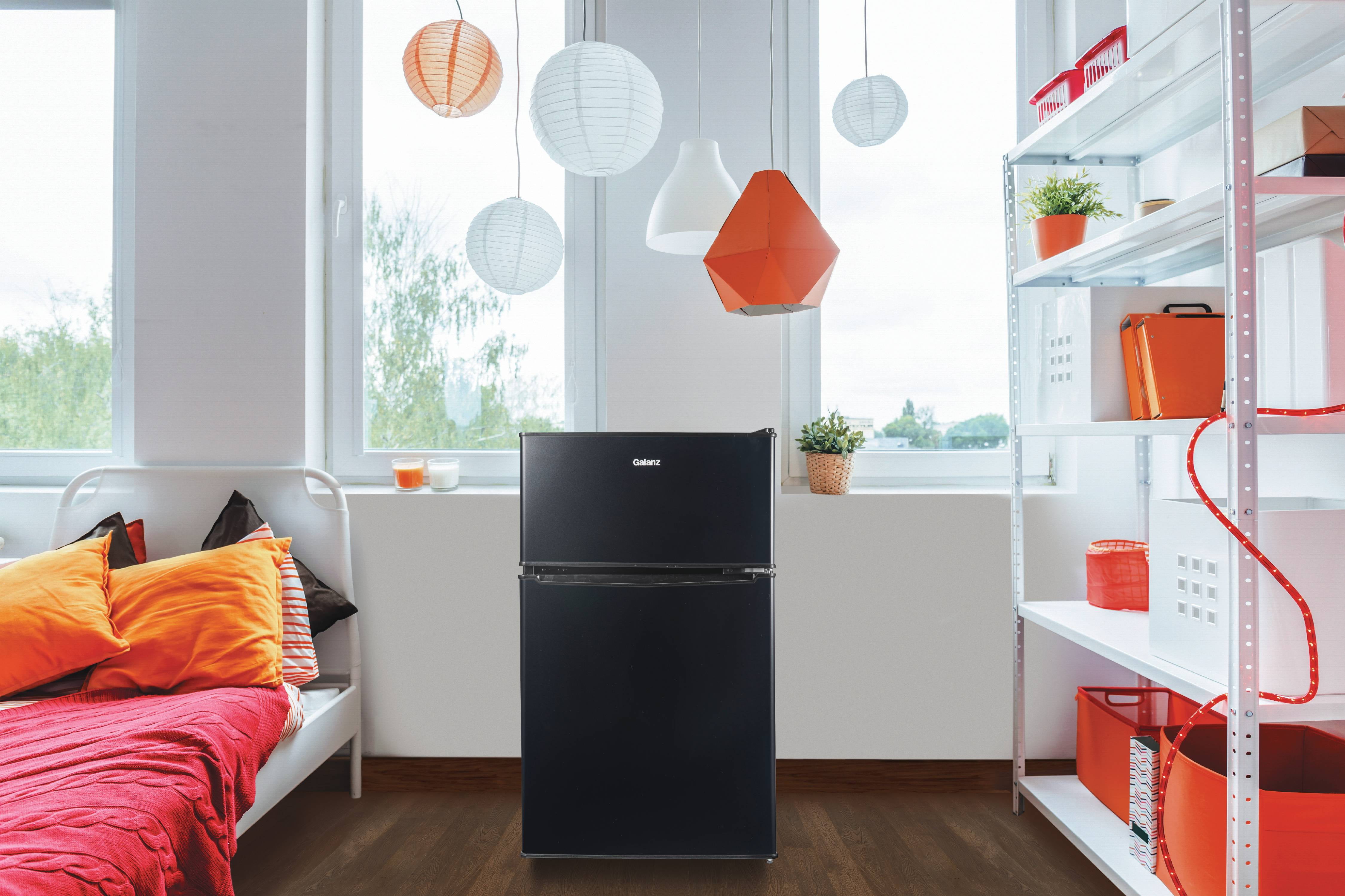 Galanz 3.1 Cu ft Two Door Mini Fridge with Freezer GL31BK, Black - Image 6