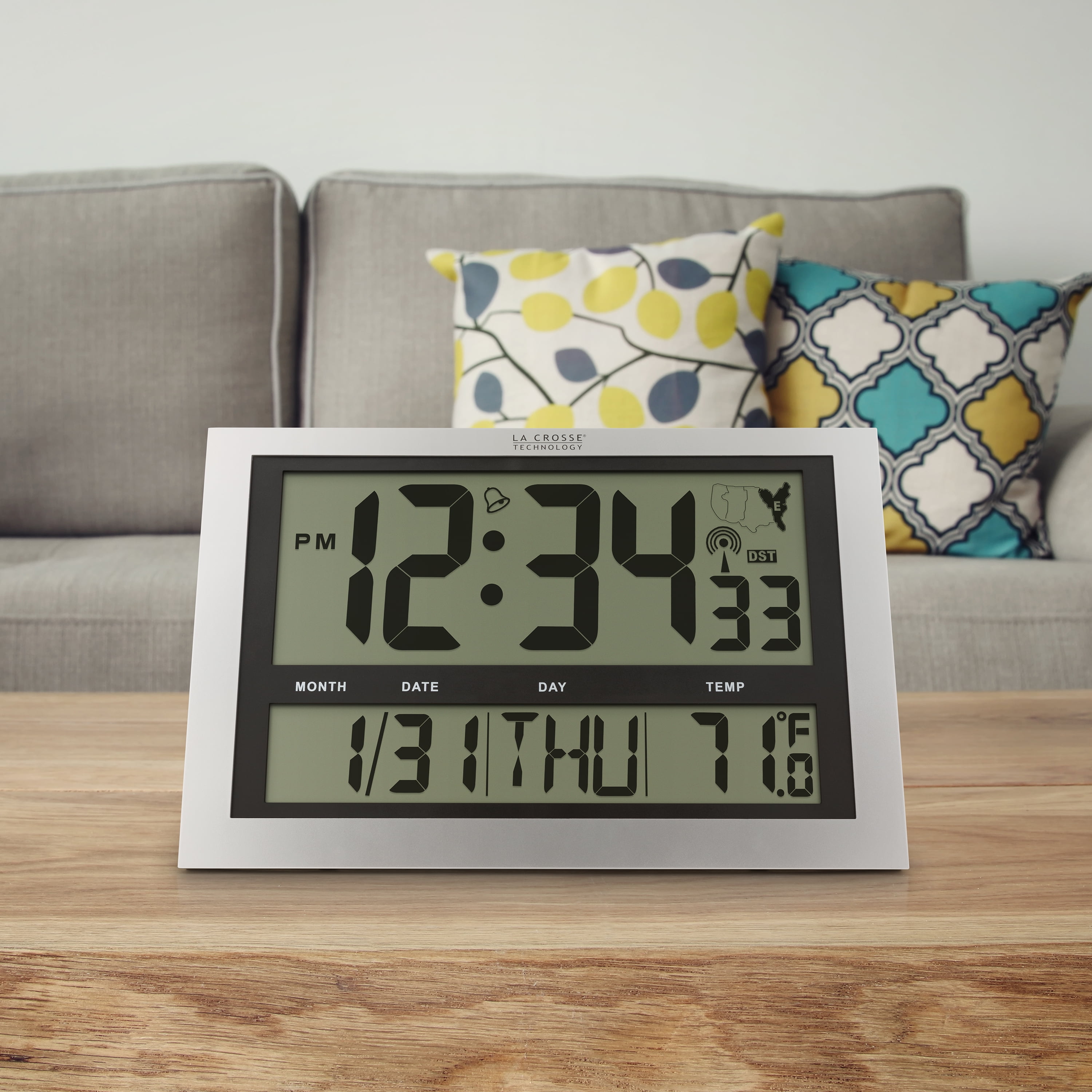 La Crosse Technology 513-1211 Jumbo Atomic Digital Wall Clock with Indoor Temperature - Image 9