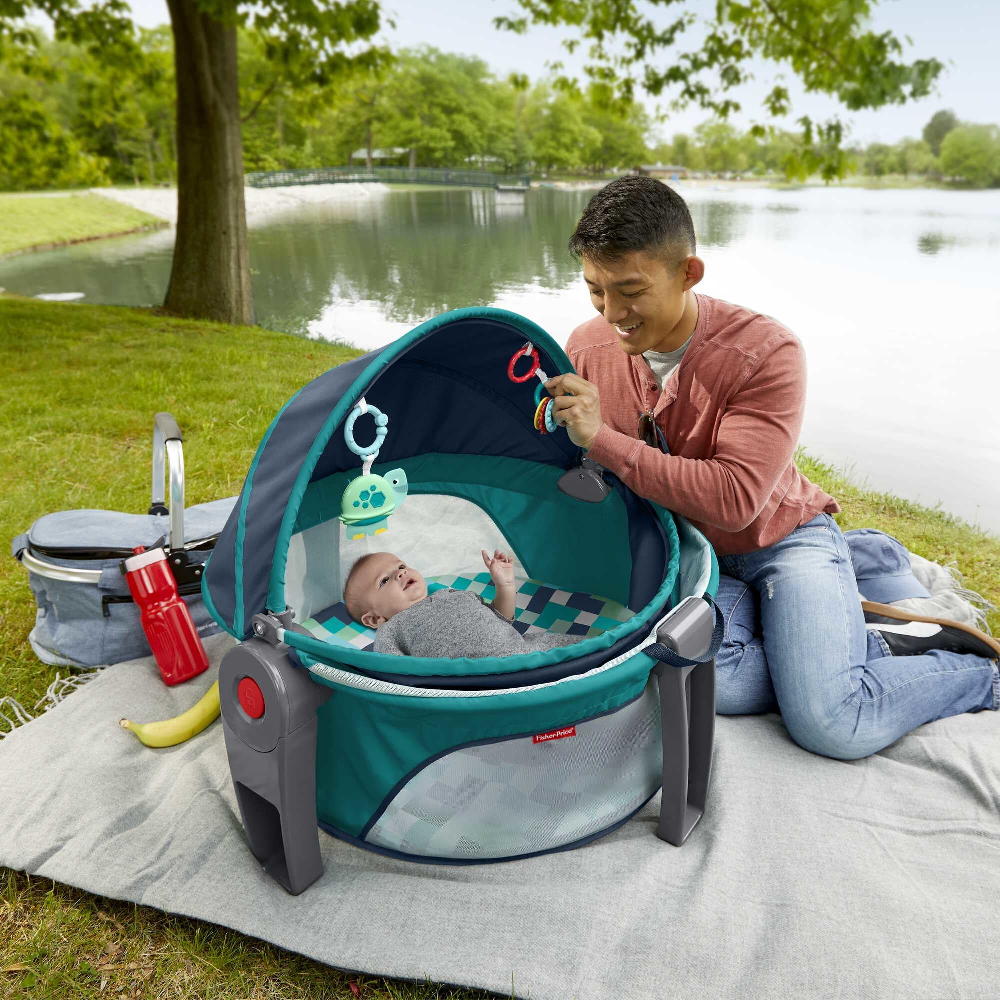 Fisher-Price On-the-Go Infant Dome Portable Bassinet and Play Space with Toys, Pixel Forest, Unisex - Image 2