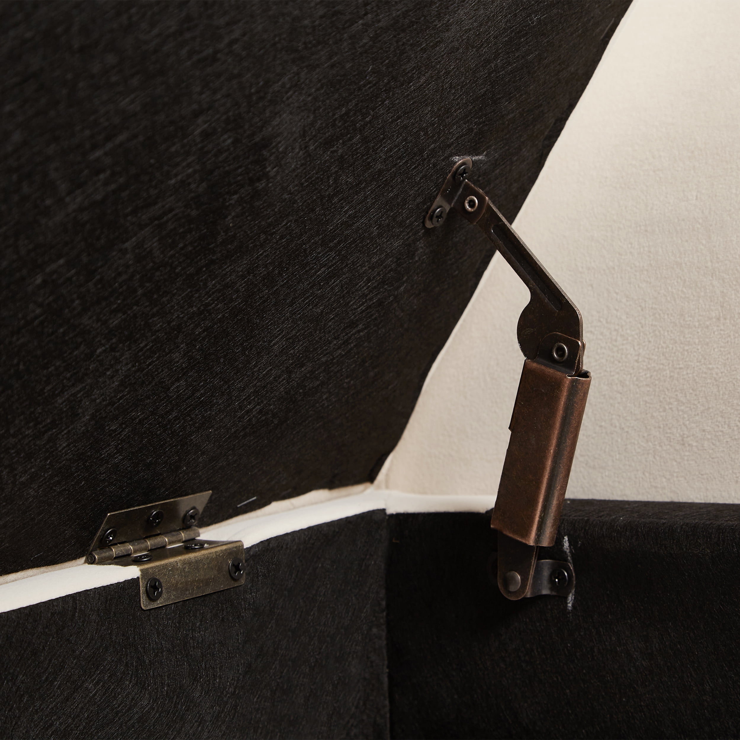 Miniyam 51.5" Tufted Storage Bench for Bedroom or Hallway, Beige - Image 8