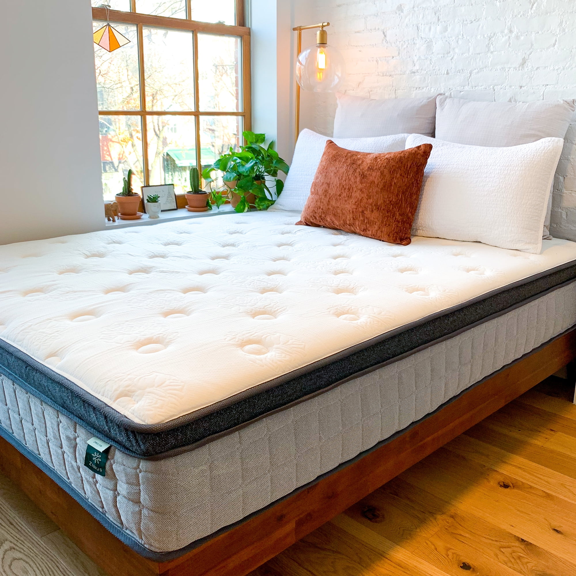 Zinus Comfort Support 12" King Cooling Gel Hybrid Mattress with Pocket Springs - Image 11