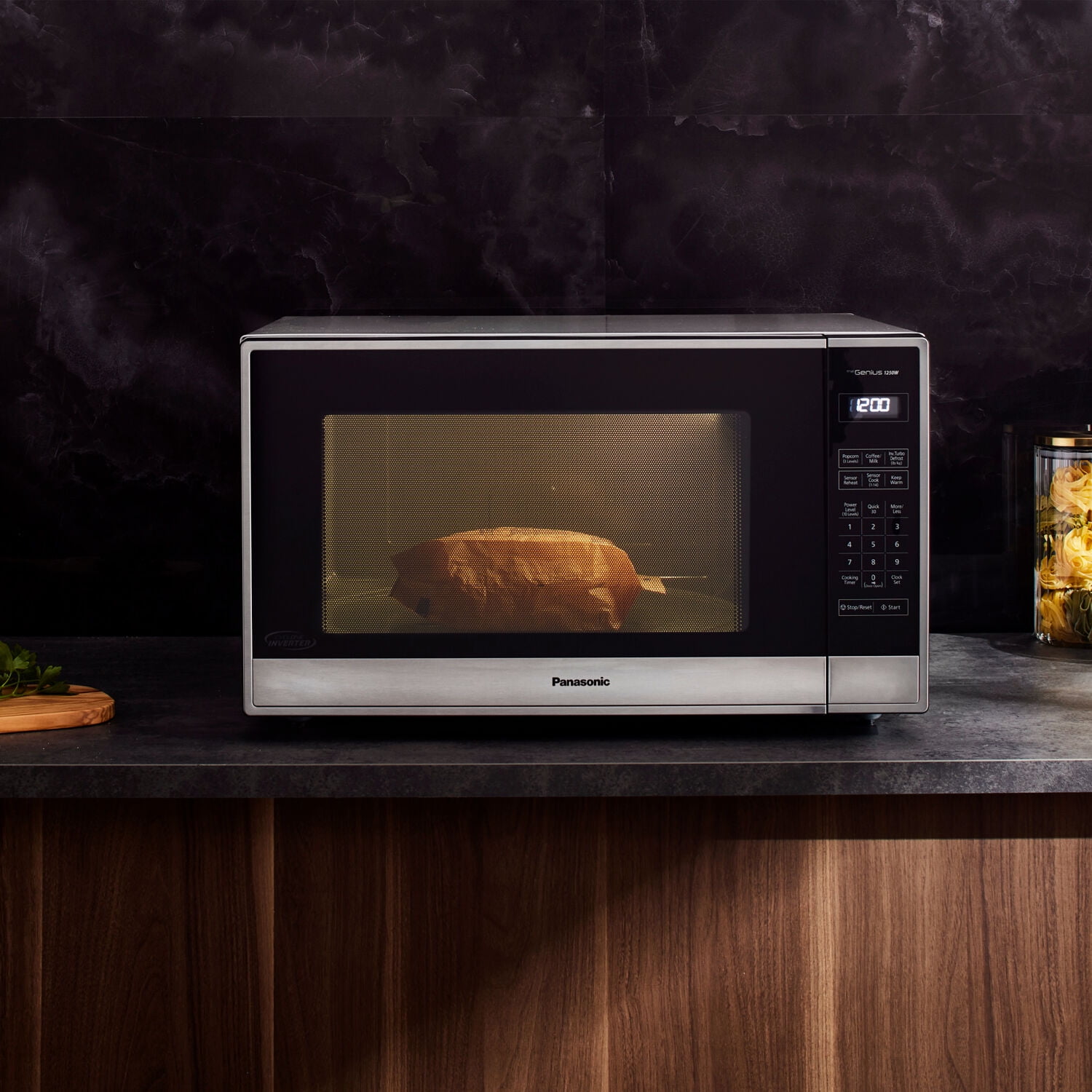 Panasonic 2.2-cu. ft. 1250W Countertop Microwave with Inverter Technology, Stainless Steel NN-SN95HS - Image 17