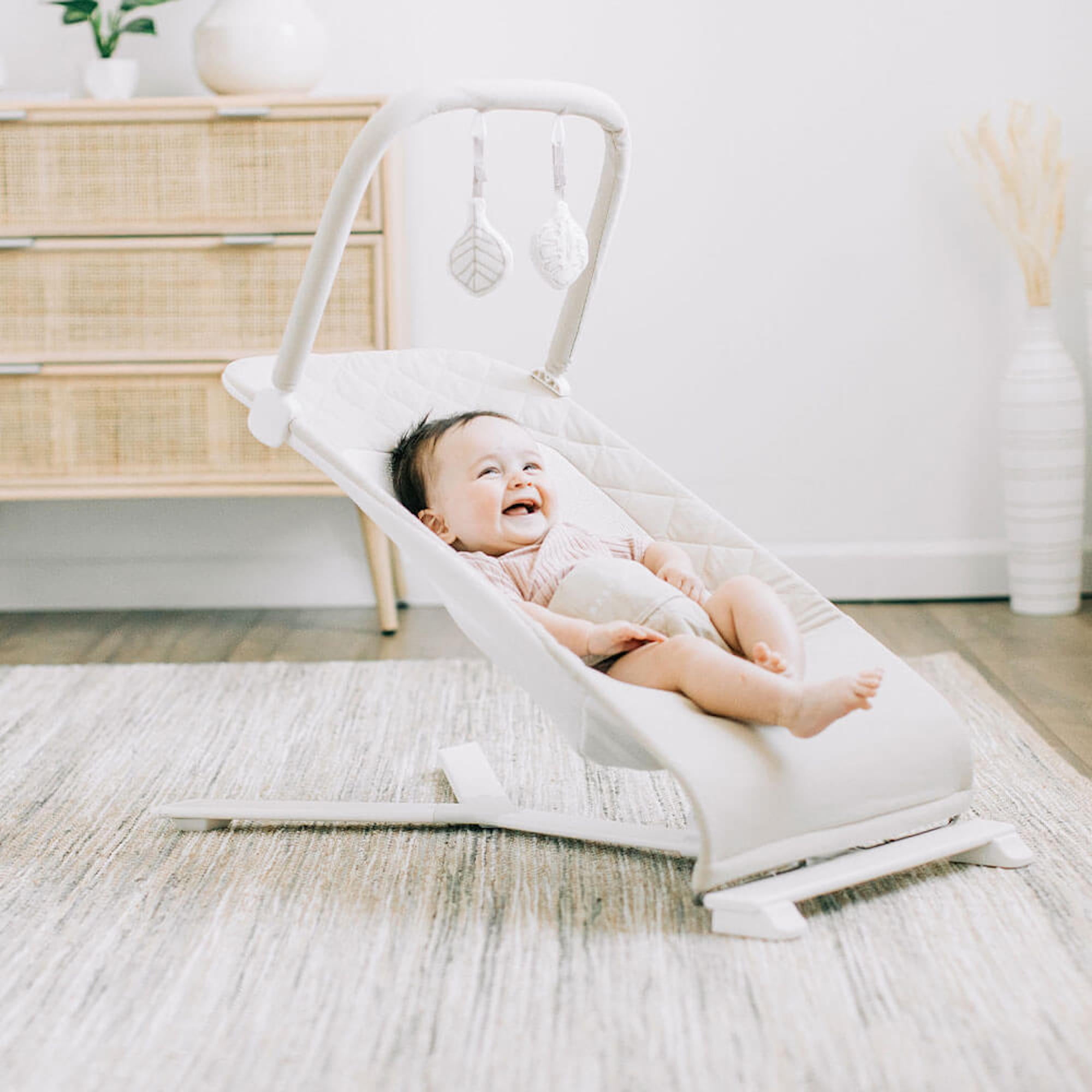 Baby Delight Alpine Deluxe Portable Baby Bouncer, for Infants 0-6 Months, Organic Oat - Image 8