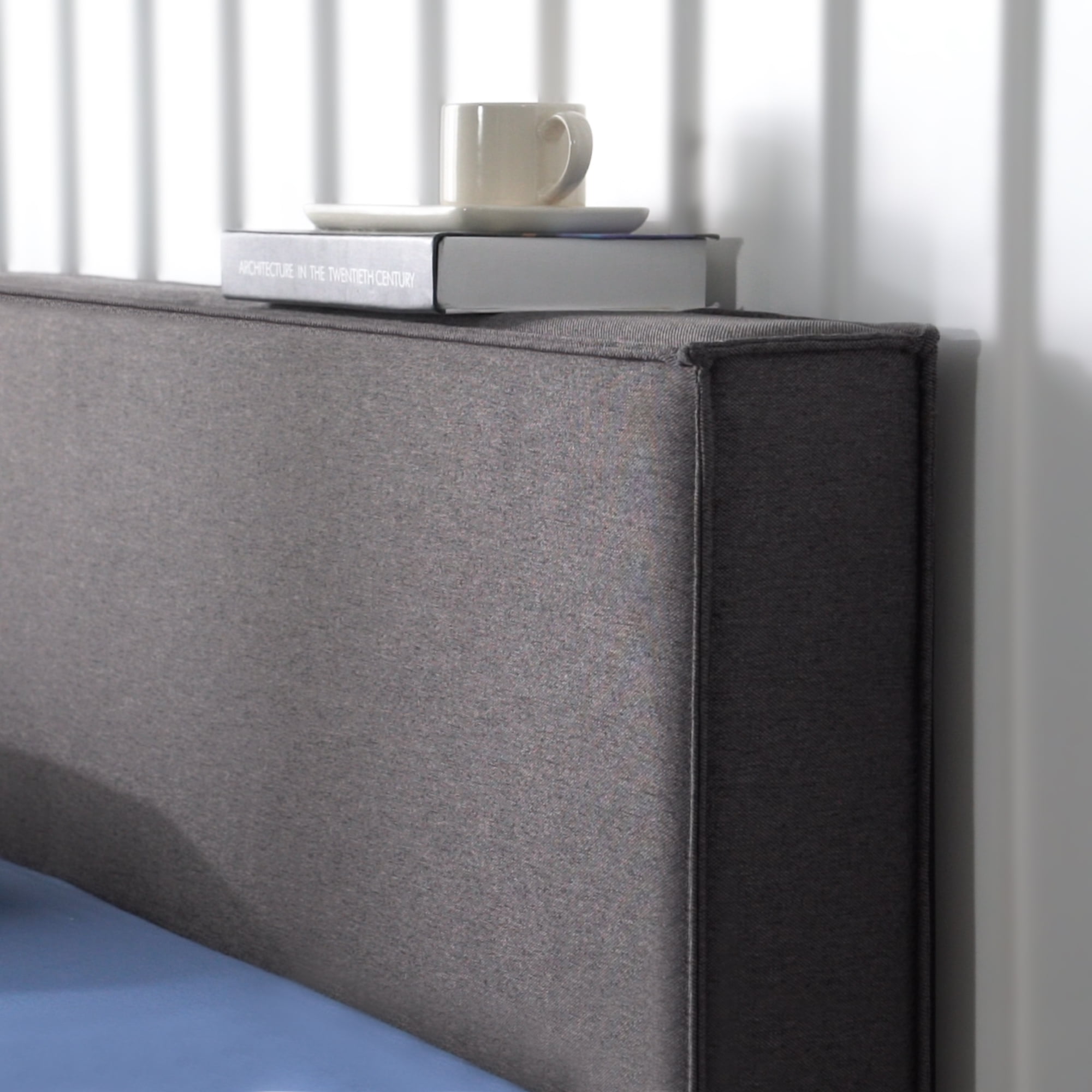 Zinus Finley 34" Upholstered Platform Bed with Lifting Storage, Full - Image 9