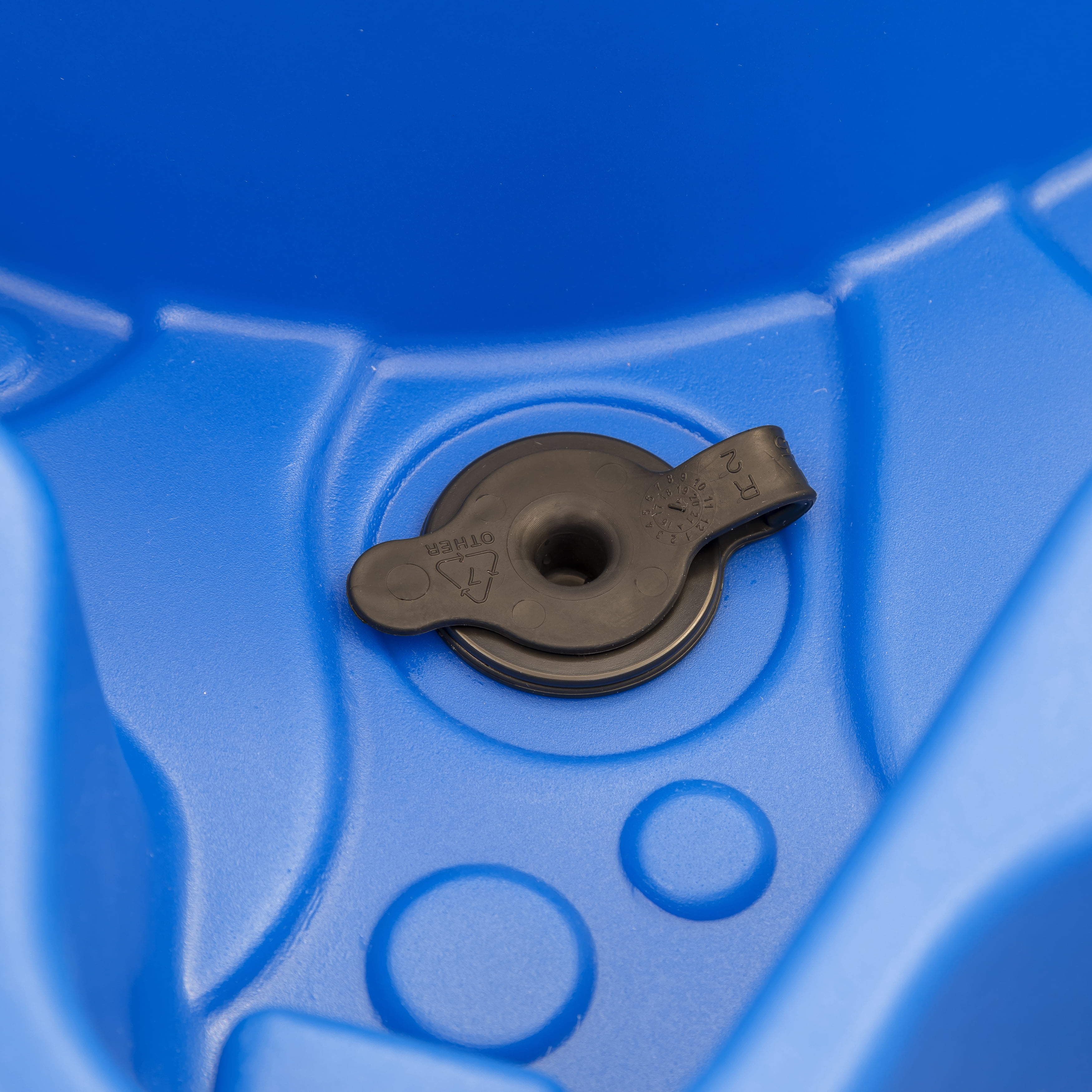 Step2 Rise and Fall Toddler Blue Water & Ball Table - Image 3