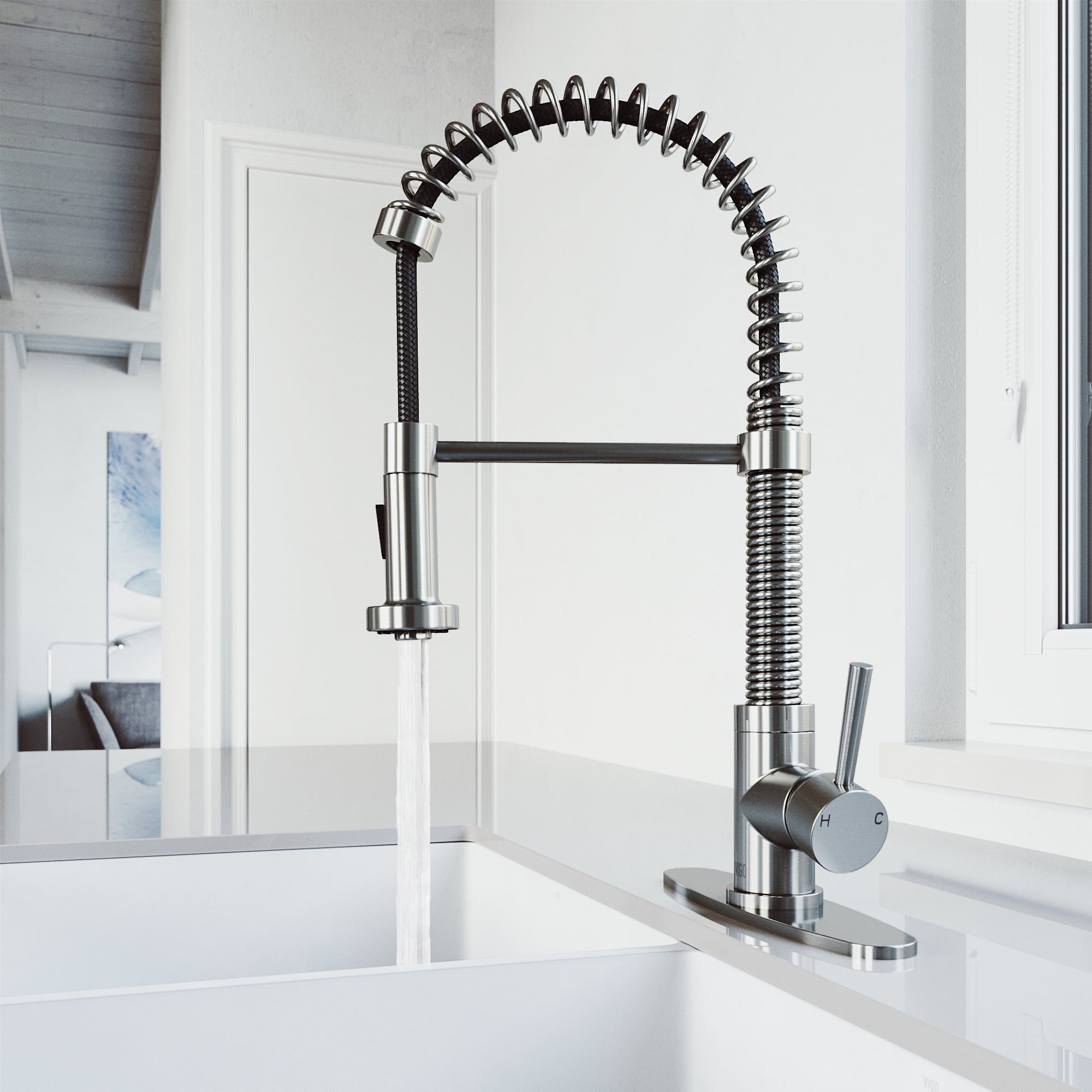 Vigo Pull-Out Spray Kitchen Faucet with Deck Plate - Image 6